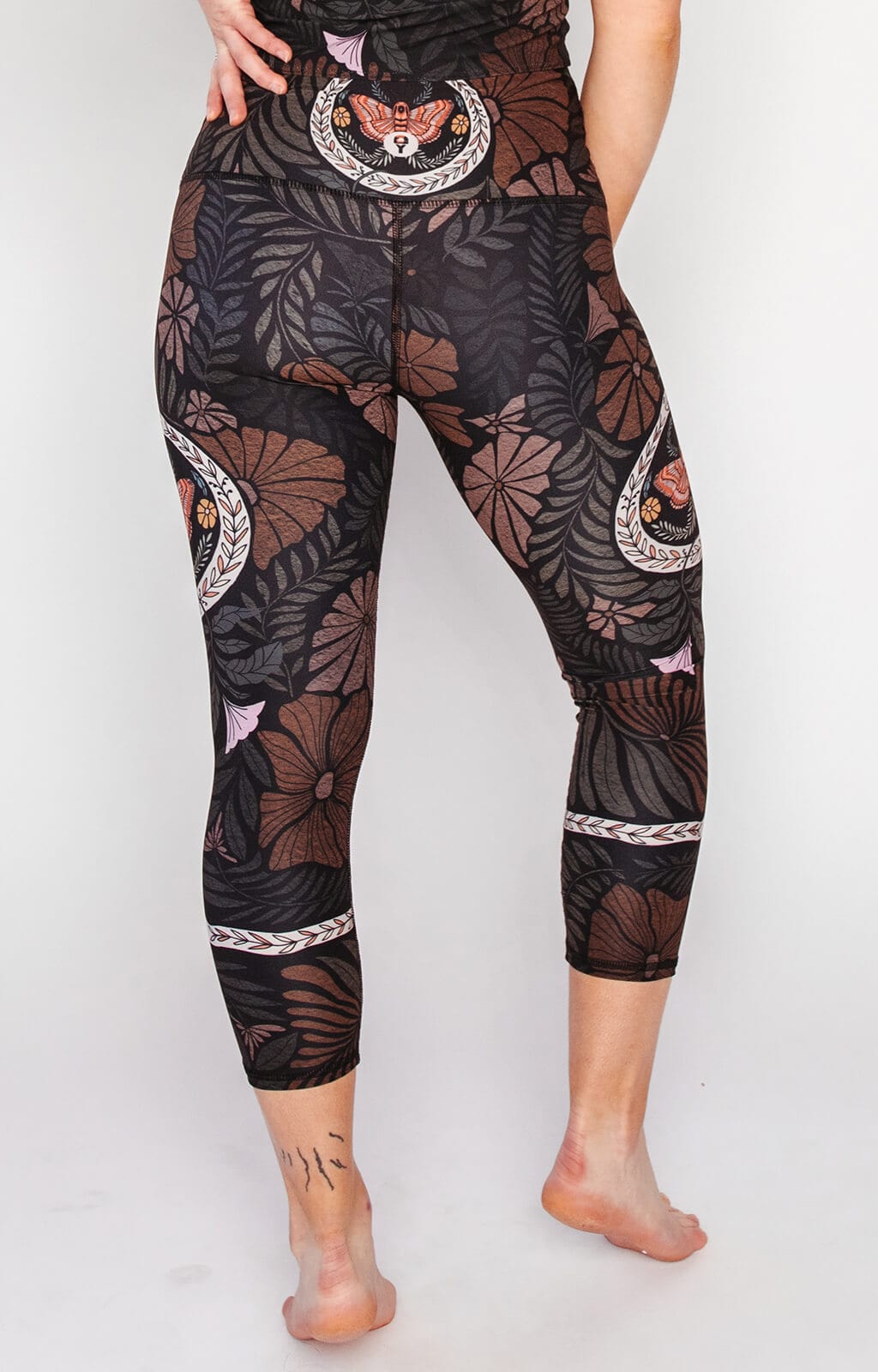 Ouroboros Printed Yoga Crops