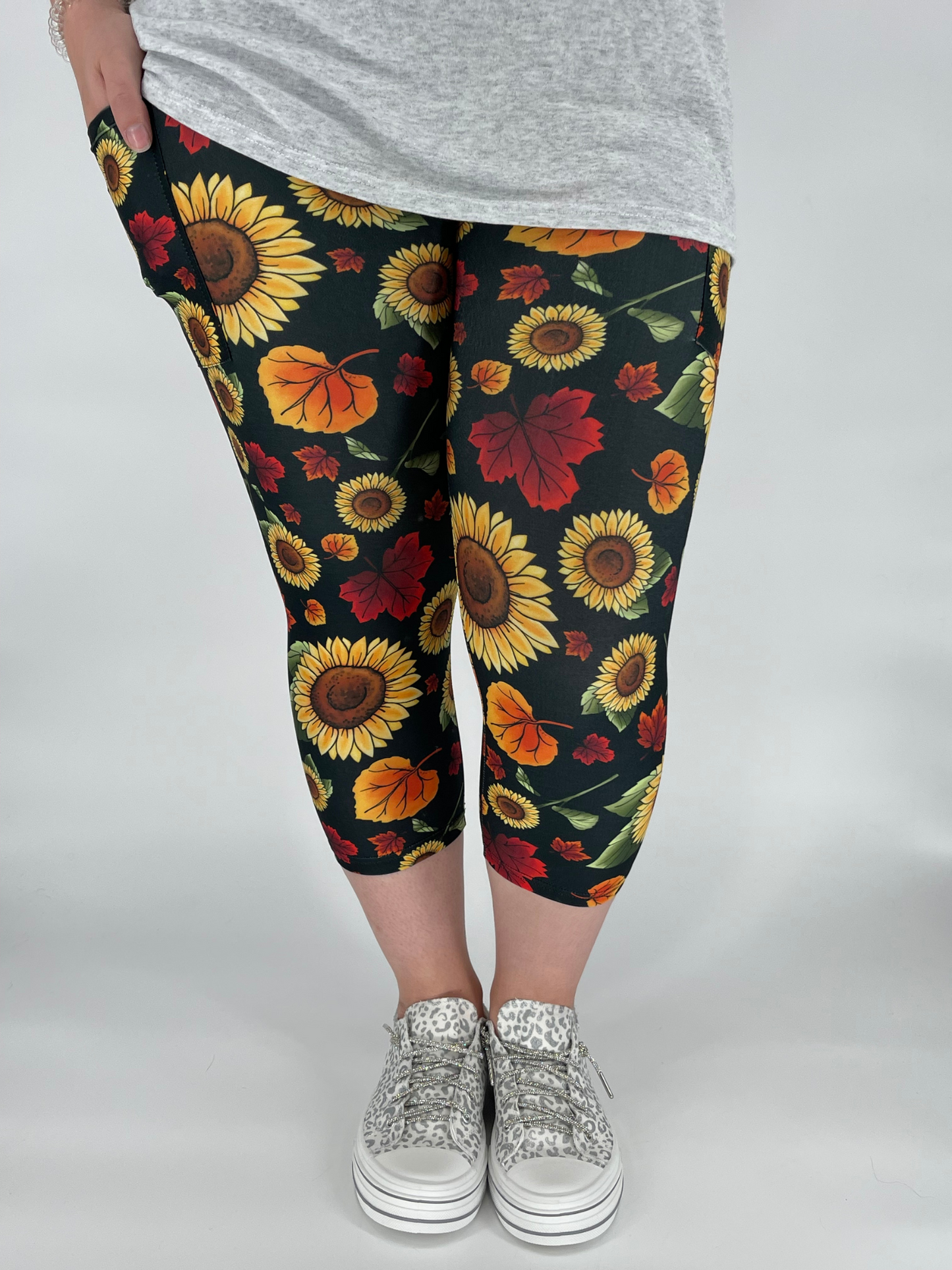 Sunny Days Capri Leggings w/ Pockets