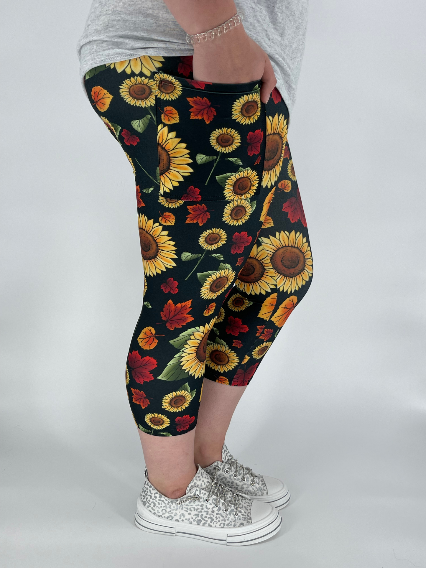 Sunny Days Capri Leggings w/ Pockets