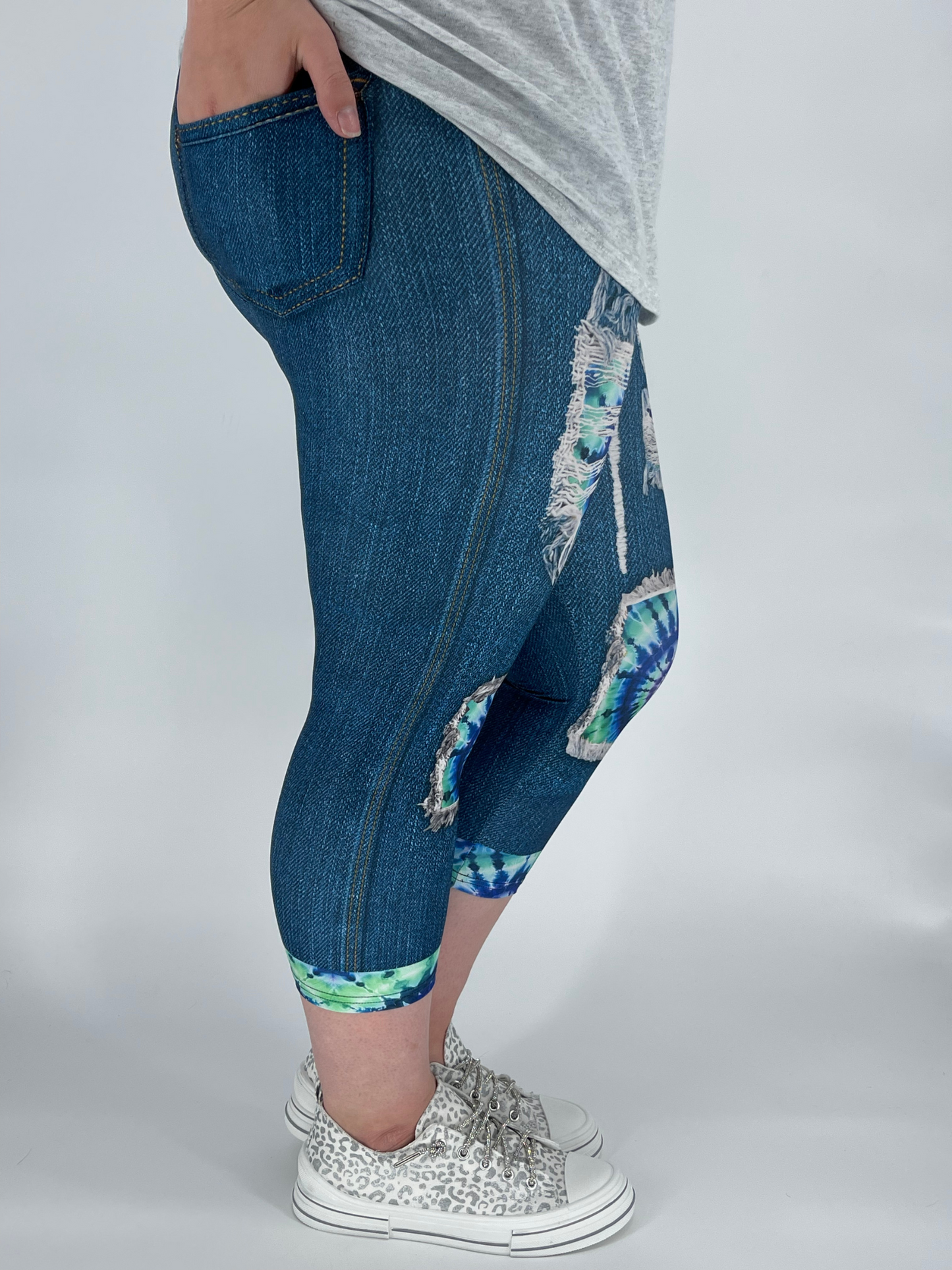 Blue Denim Purple Teal Tie Dye Capri Leggings w/ Back Pockets