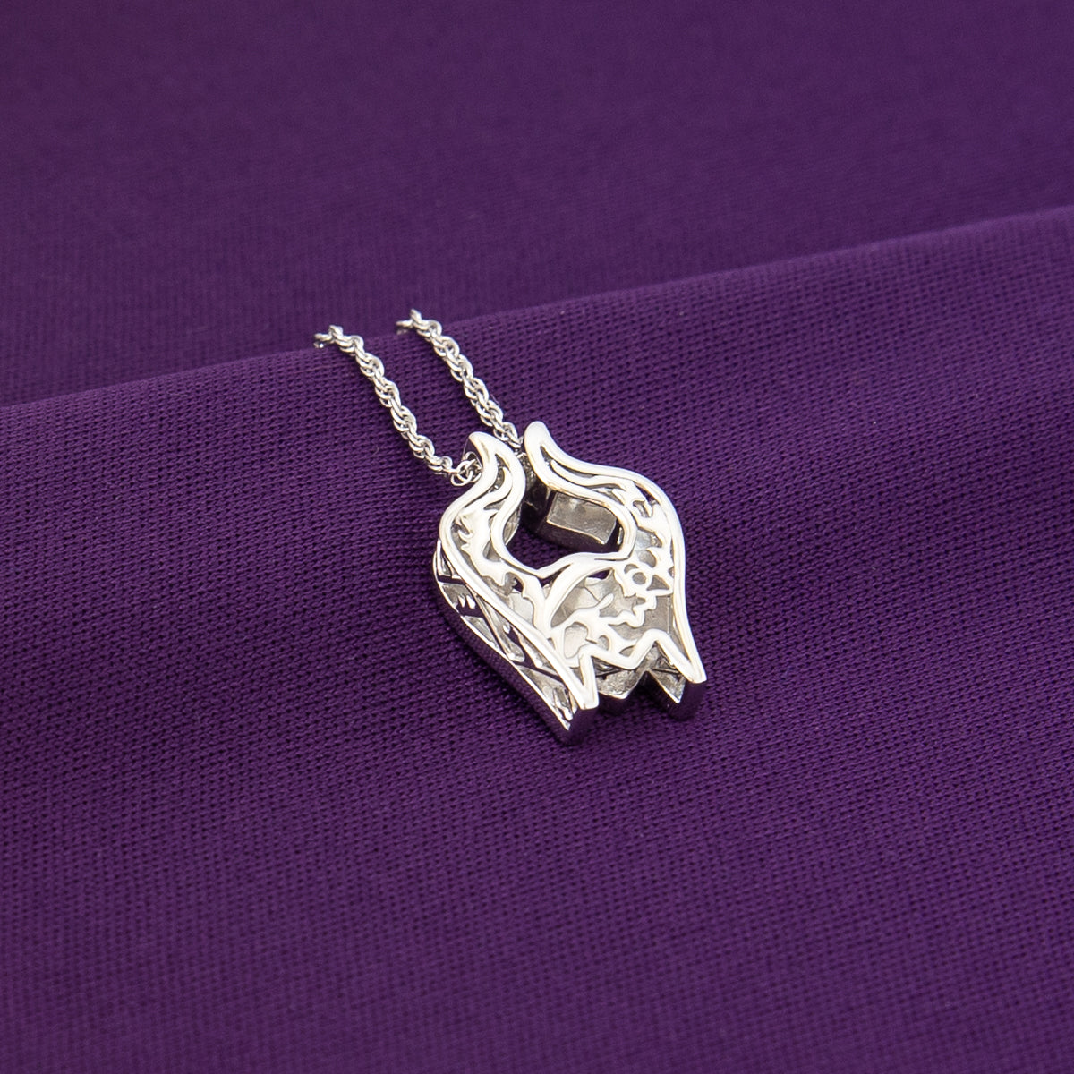 Disney X RockLove DISNEY SLEEPING BEAUTY Maleficent Iconic Villains Necklace