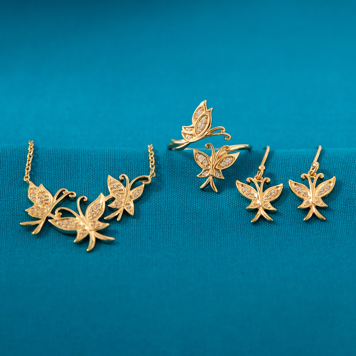 Disney X RockLove ENCANTO Mirabel Golden Butterfly Ring