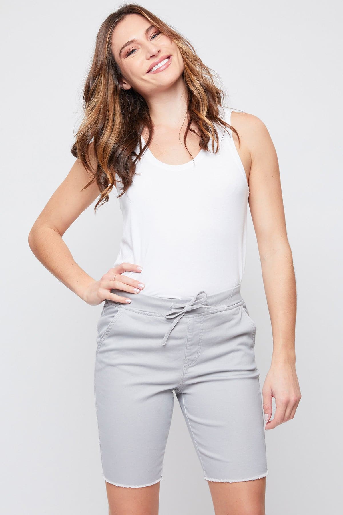 Women's Petite Elastic Bermuda with Fray Hem