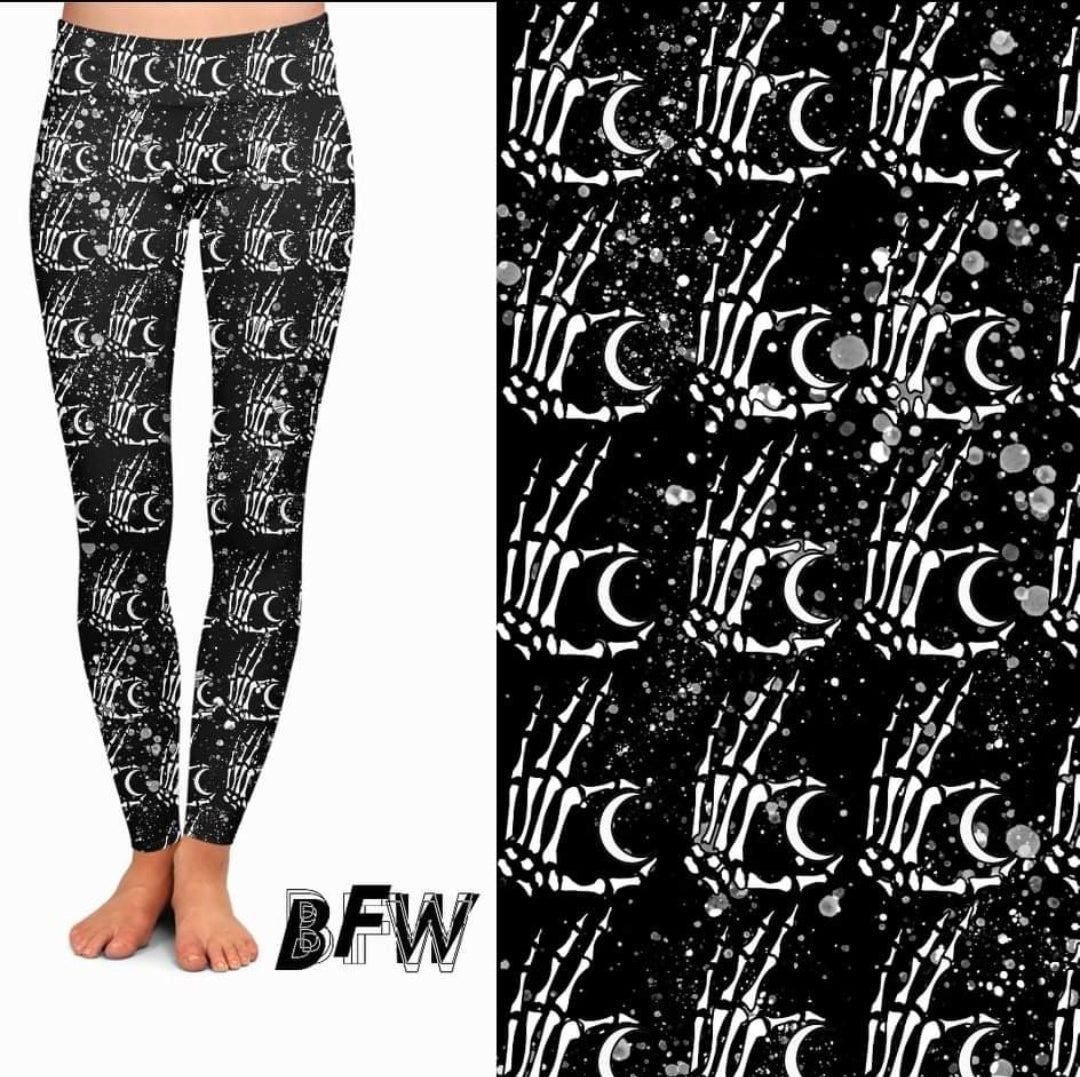 Skeleton Hand Leggings with pockets