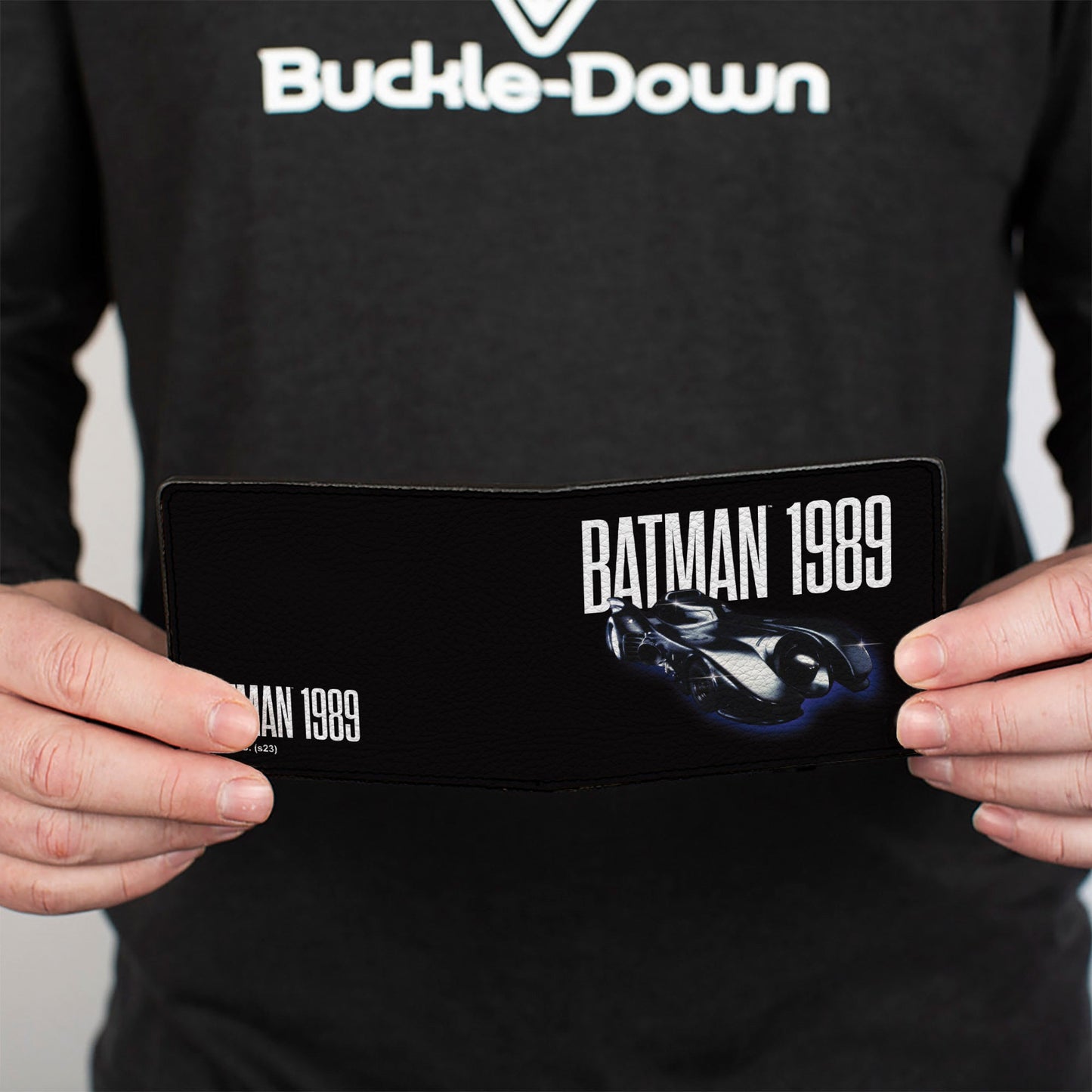 Bi-Fold Wallet - BATMAN 1989 Batmobile Text Black/White/Blue