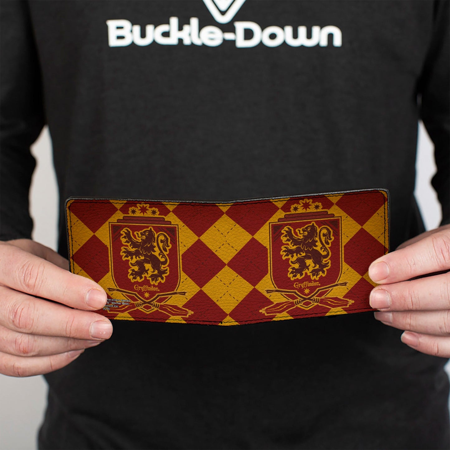 Bi-Fold Wallet - Harry Potter GRYFFINDOR Shield Brooms Argyle Gold Burgundy Reds