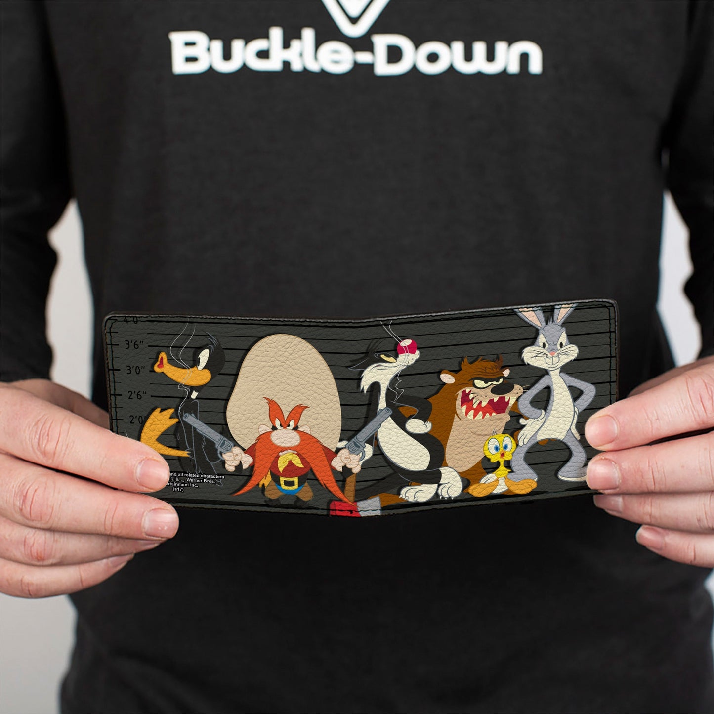 Bi-Fold Wallet - Looney Tunes 6-Character Group Lineup Gray Black