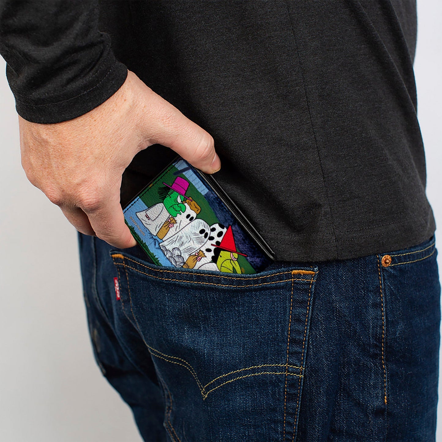 Bi-Fold Wallet - Peanuts Gang Halloween Trick or Treat Group Pose