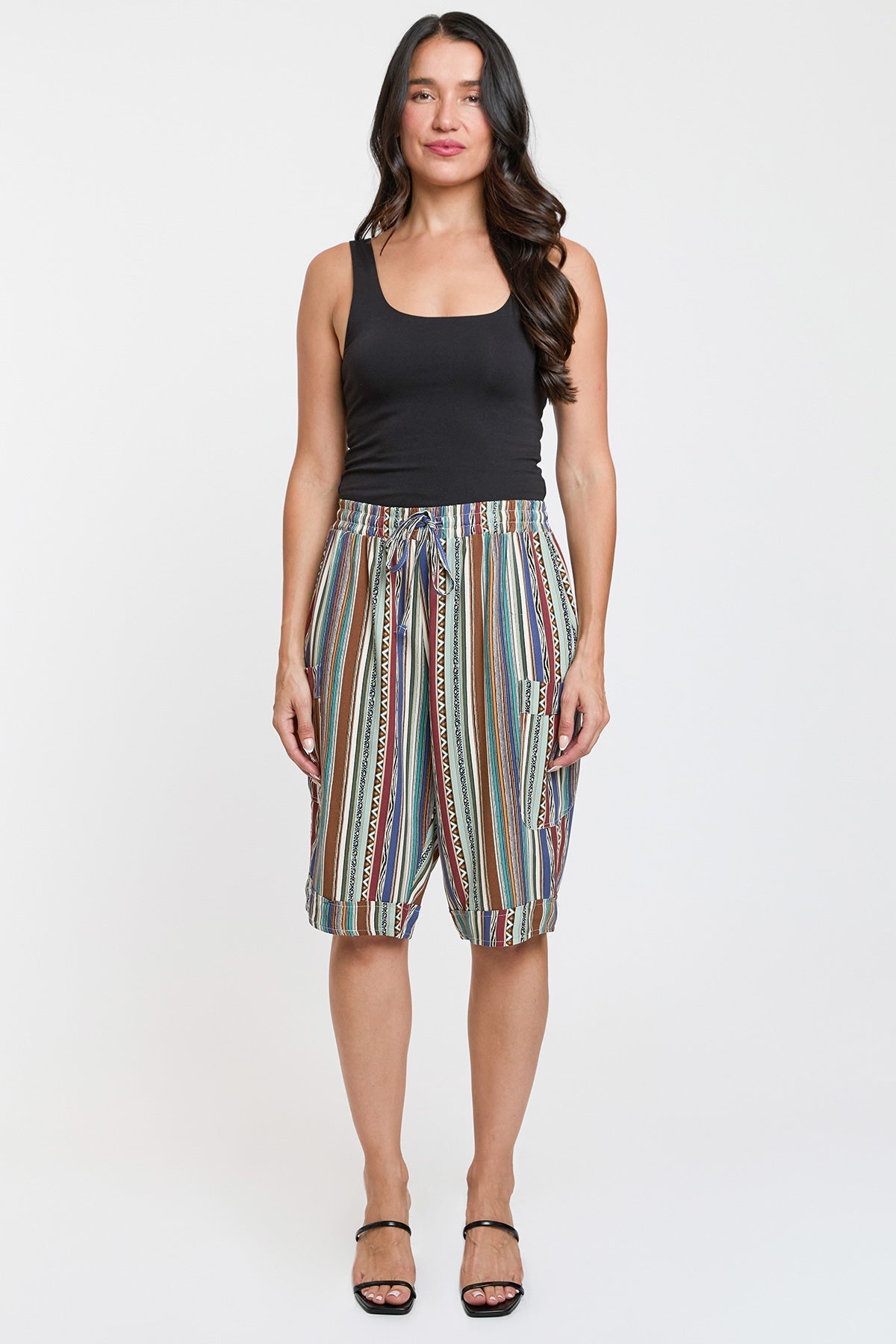 Women's Elastic Waist Bermuda With Patch Pockets