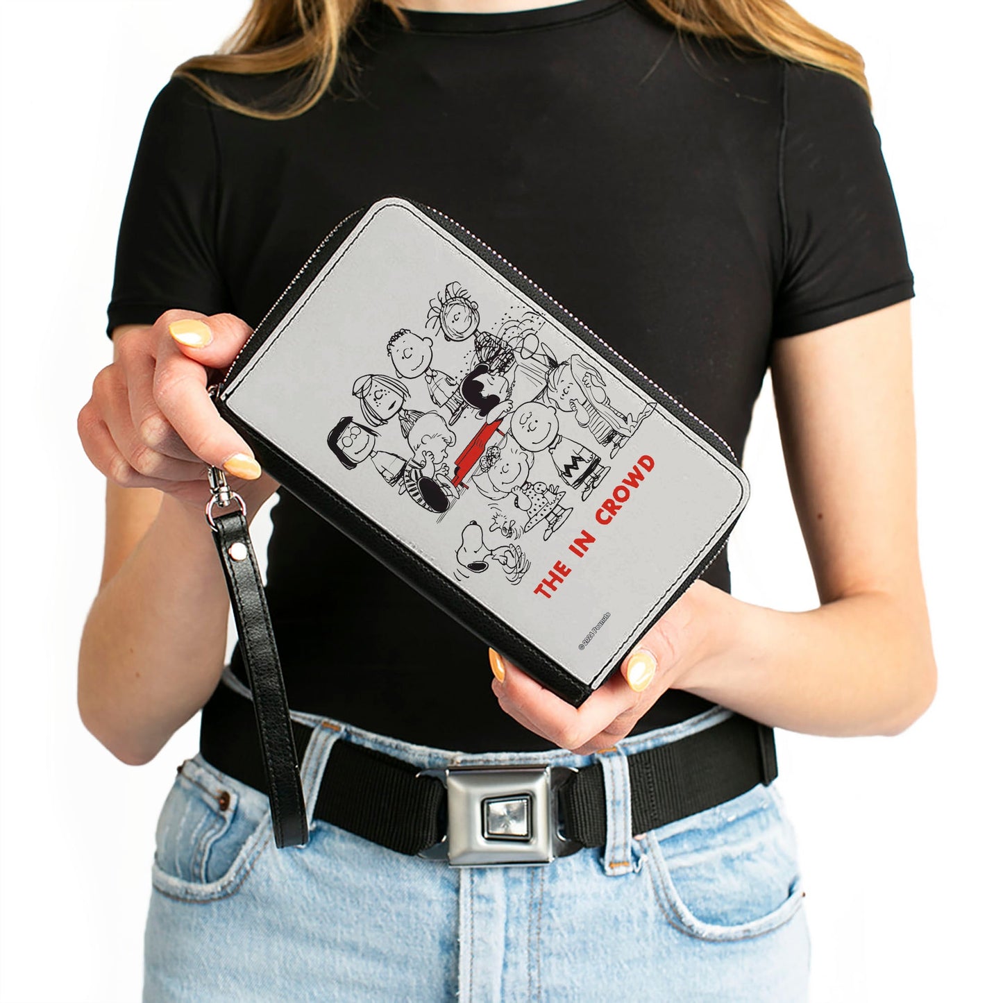 PU Zip Around Wallet Rectangle - Peanuts Gang THE IN CROWD Group Pose White/Black/Red