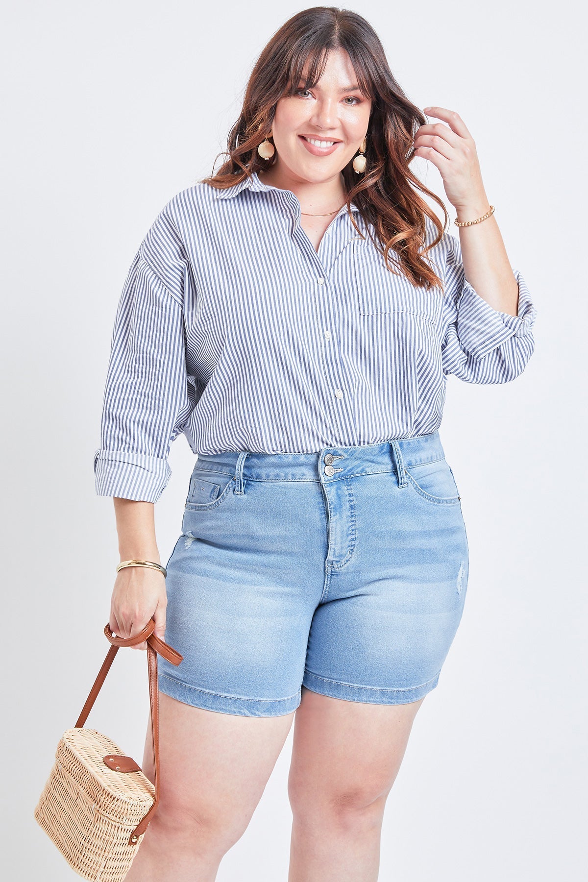 Women's Plus Size Basic 2-Button Side Slit Hem Shorts