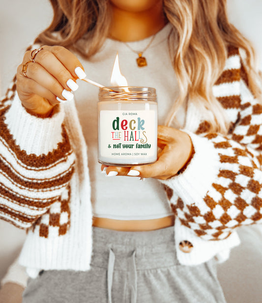 Deck The Halls Holiday Candle 9oz Clove Cinnamon Berry Plum Fir 50hr Burn