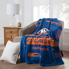 NHL New York Islanders 60" x 80" Digitize Raschel Throw Blanket