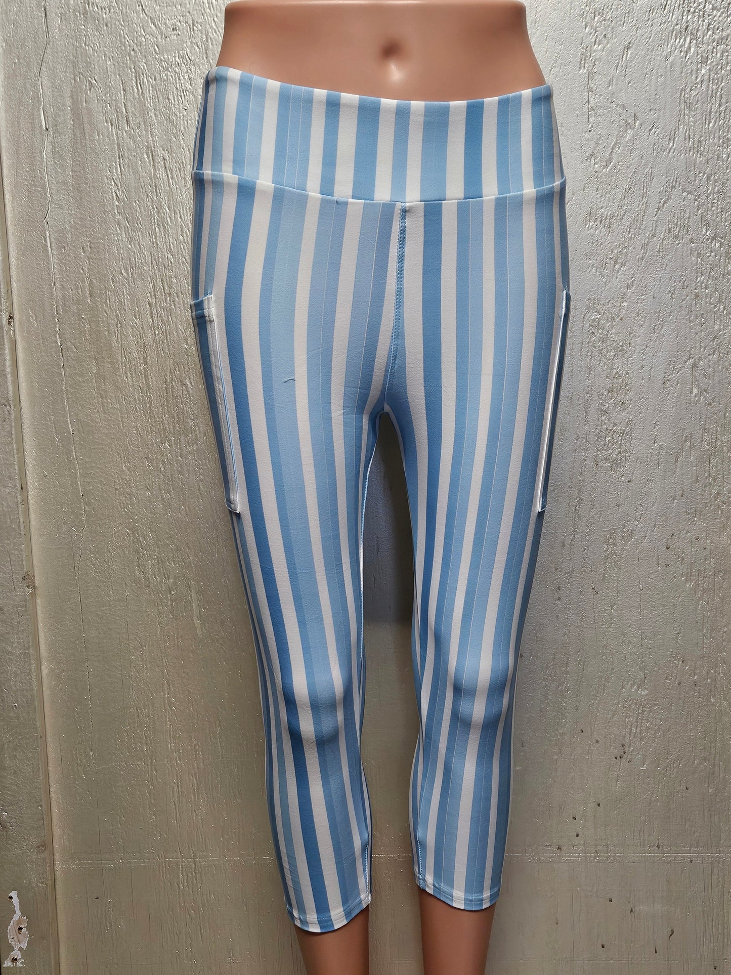 Blue Stripes capris with pockets