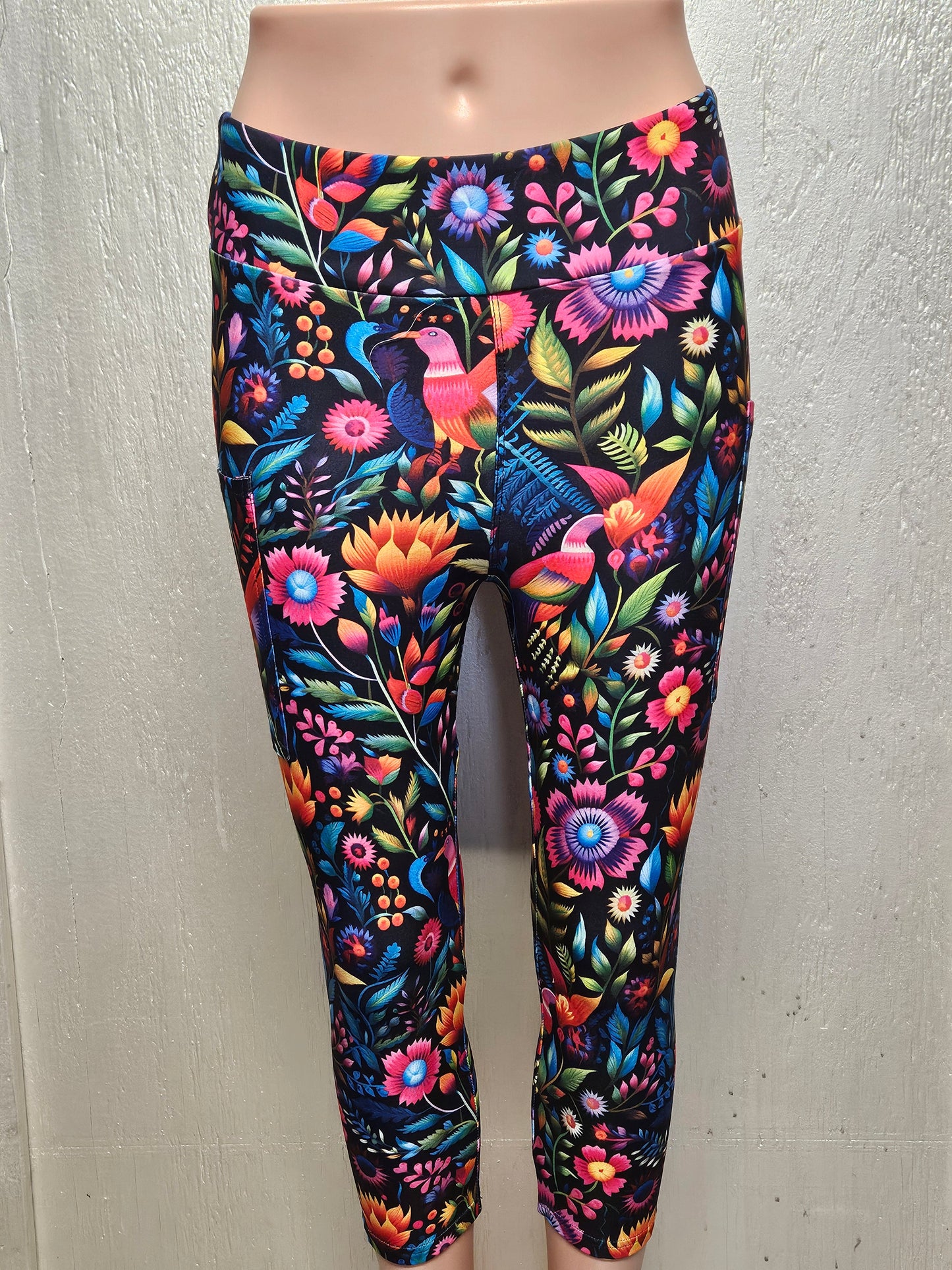 Birds in Florals capris and bike shorts with pockets