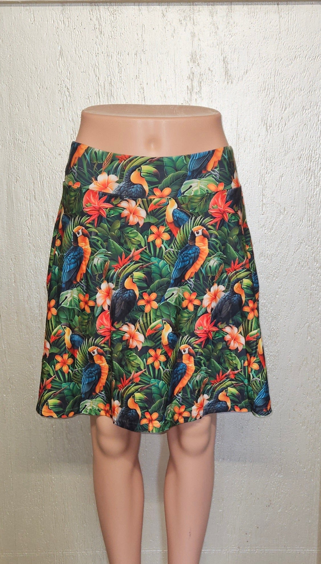 Jungle Parrot capris and skorts with pockets