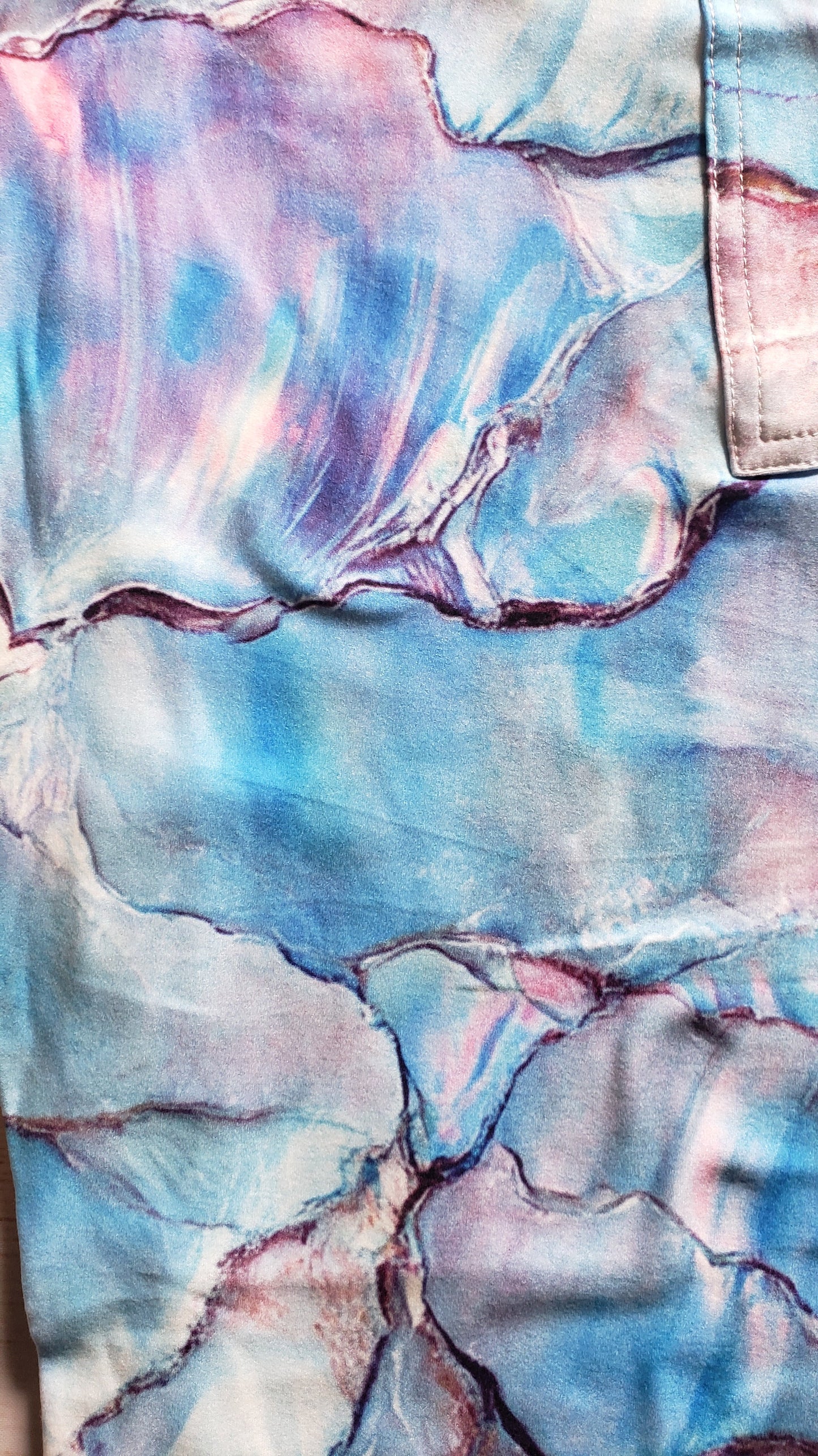 Iridescent shell leggings and capris with pockets