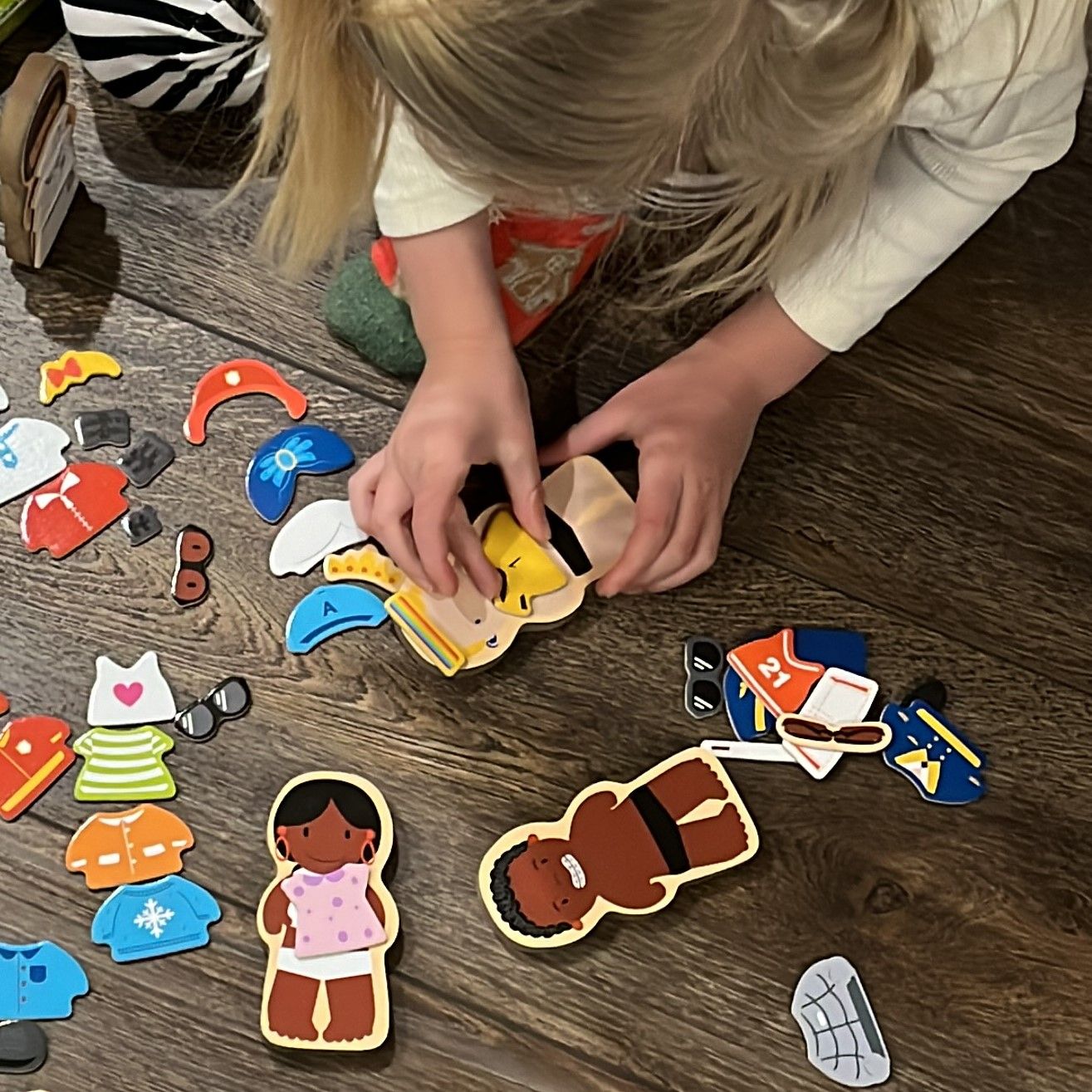 WE ALL BELONG Magnetic Activity Set