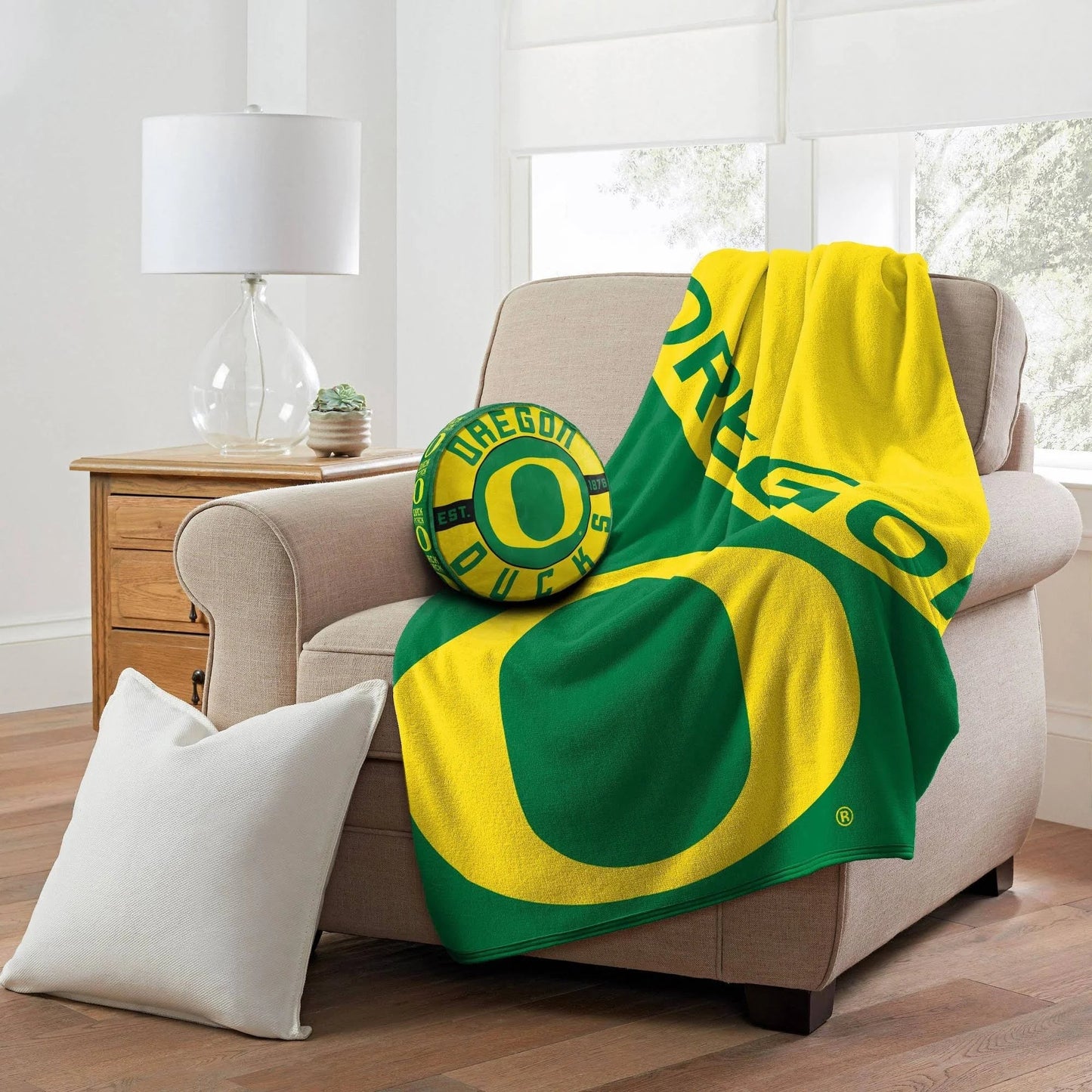 Oregon Ducks NCAA 15" Cloud Pillow