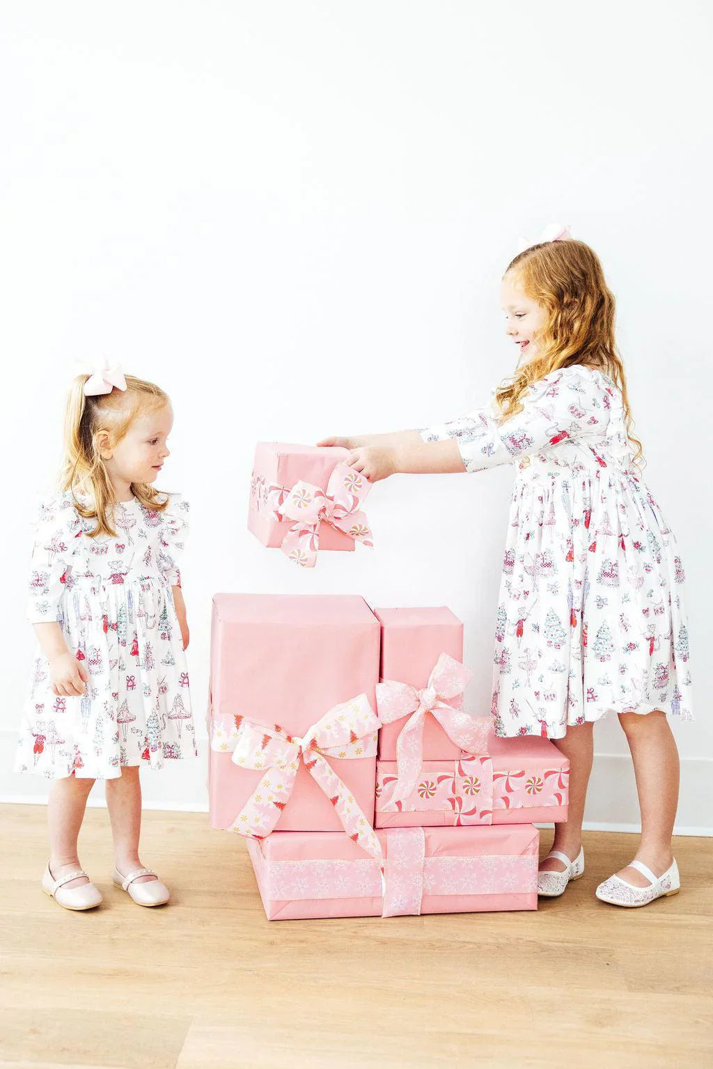 Mila & Rose - Christmas