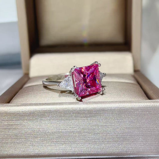 06899cf5-c9f1-43a3-a255-f0eea957ff11-Max