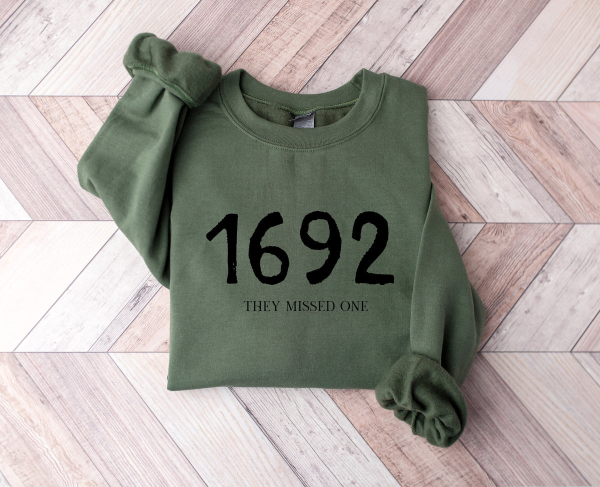 1692 Graphic Tee