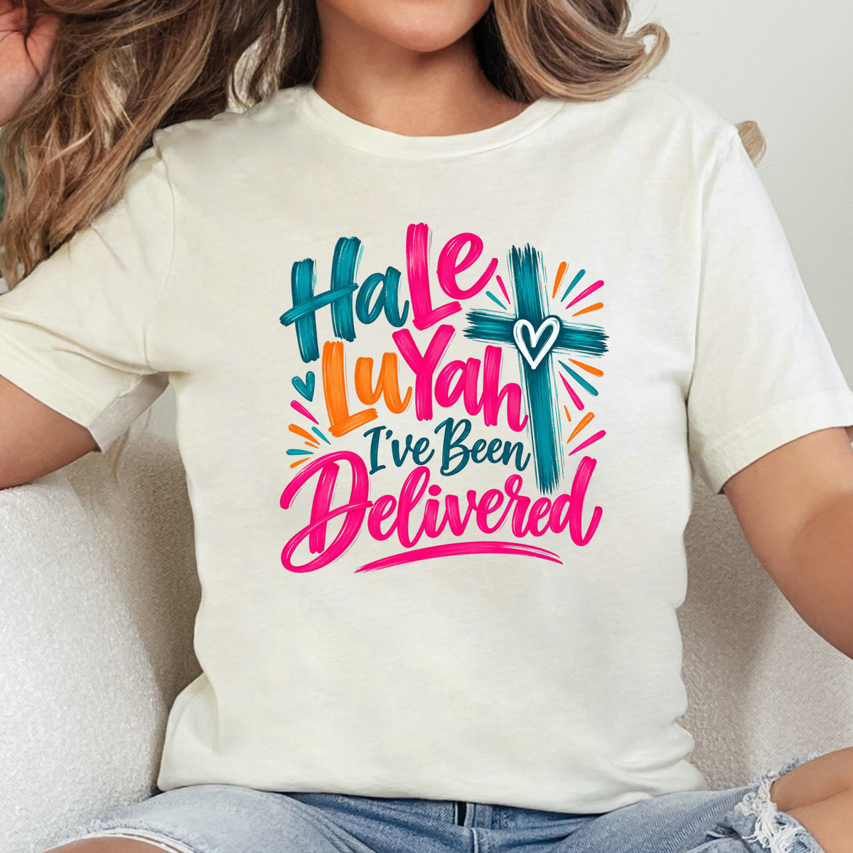 HaLeLuYah - Pastel Graphic Tee