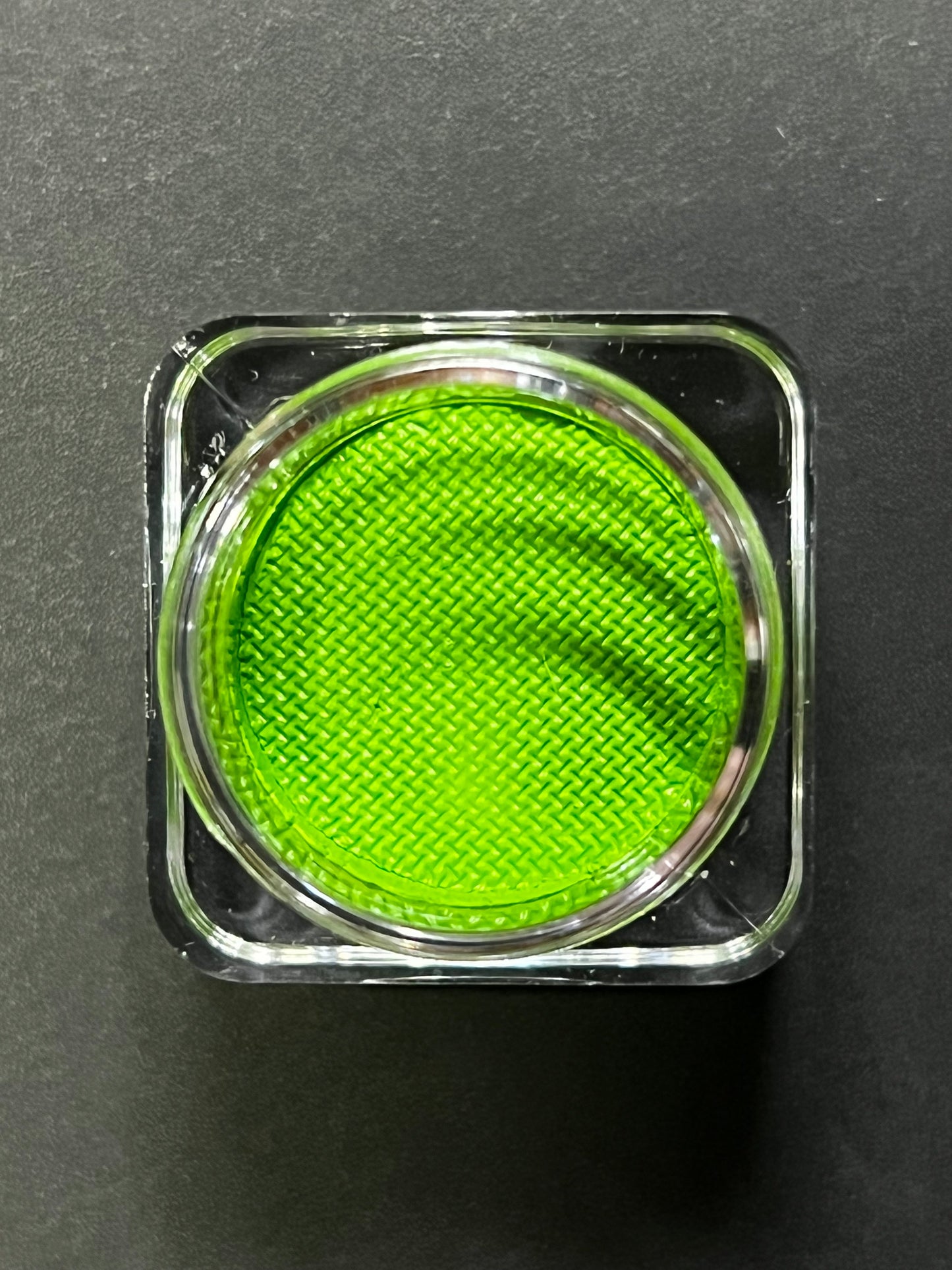 22 - Kelly (Green) Water Activated Graphic Liner