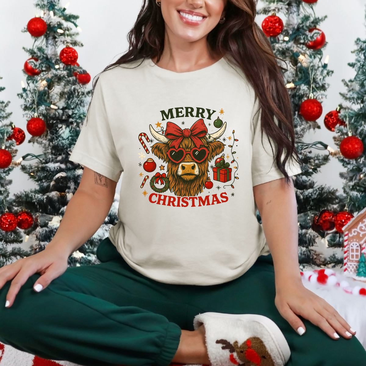 Merry Christmas Cow Graphic Tee