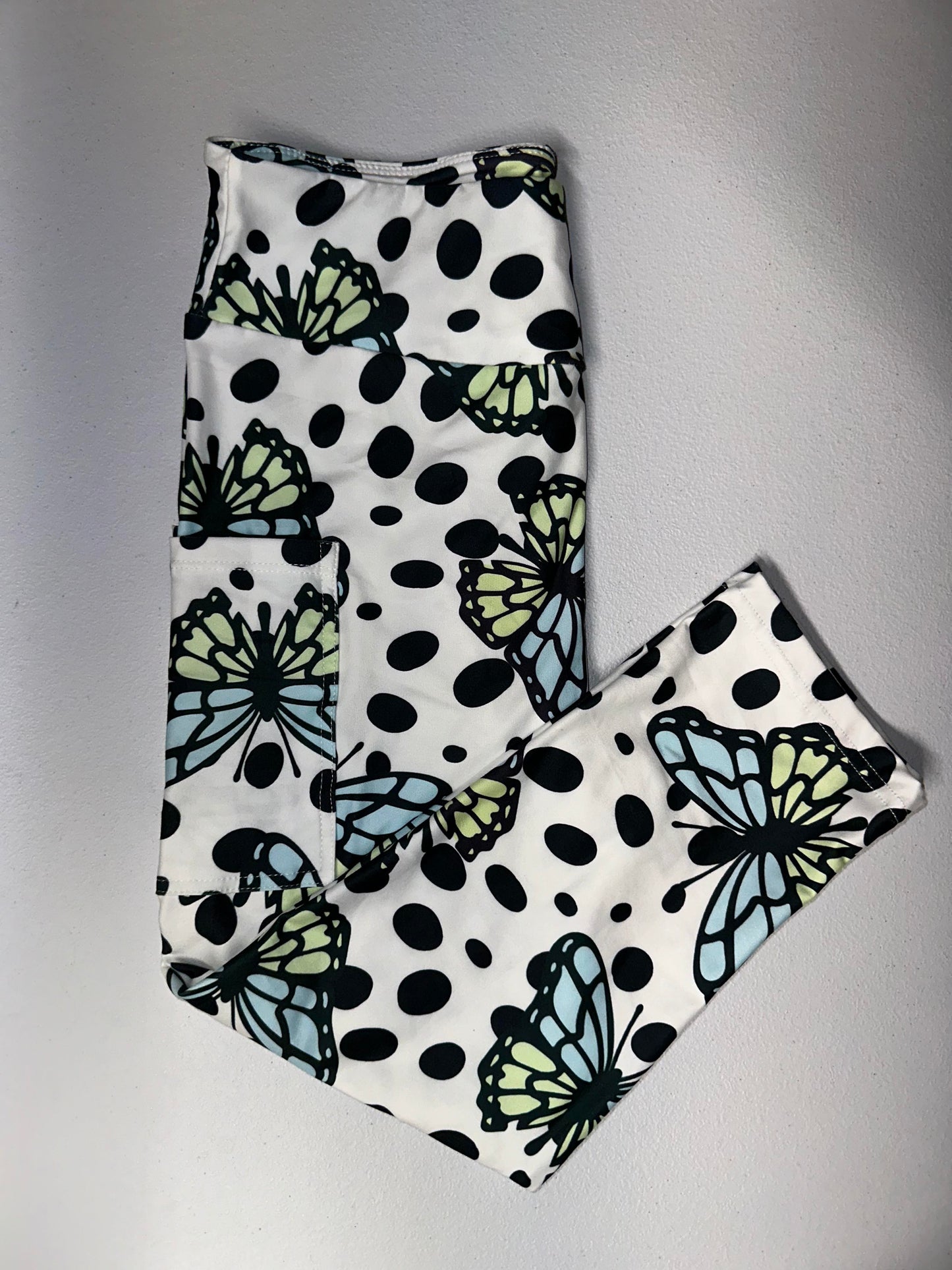 Polka Dot Butterfly Capri Leggings w/ Pockets