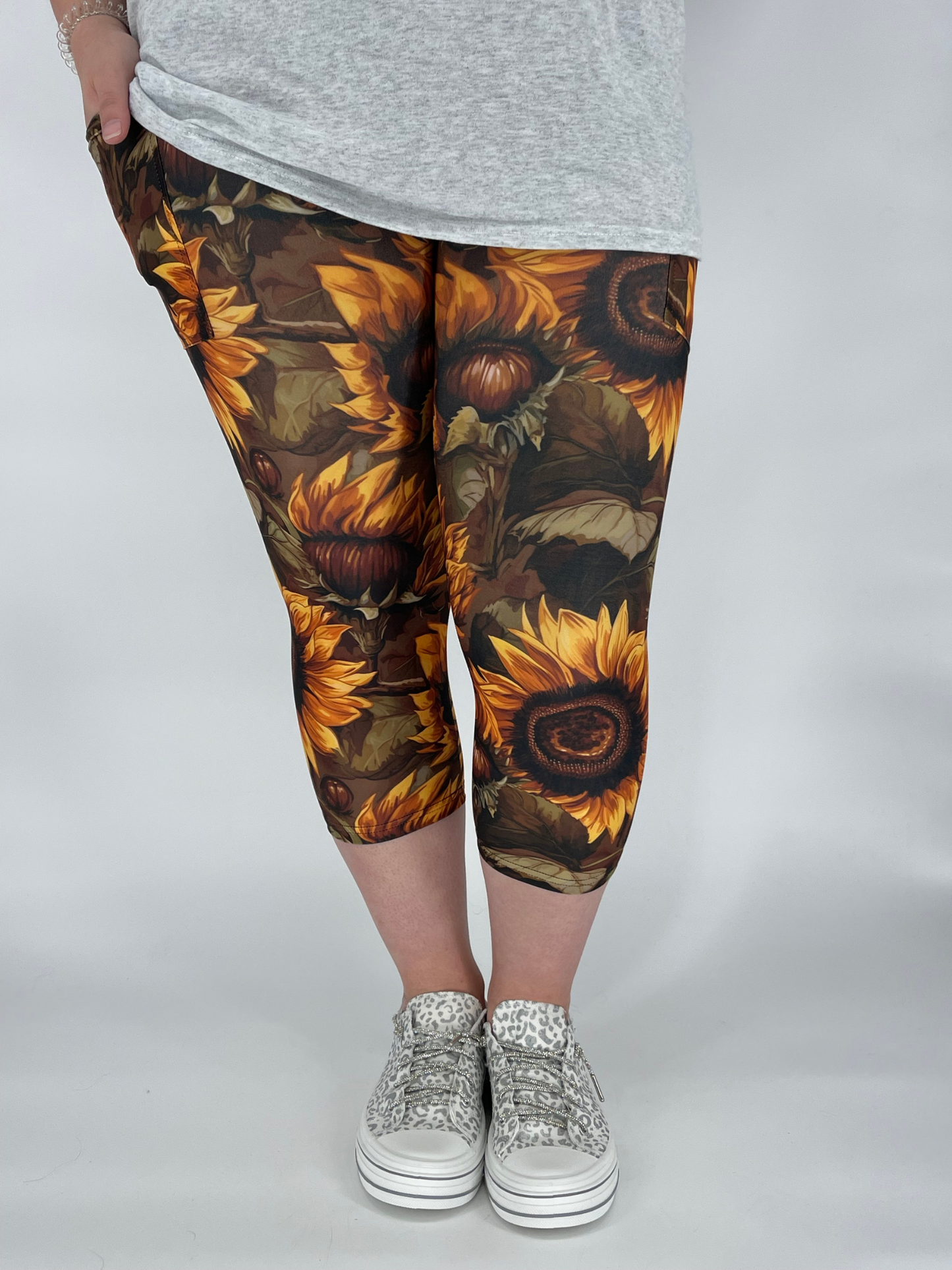 Sunflower Harvest Capri Leggings w/ Pockets