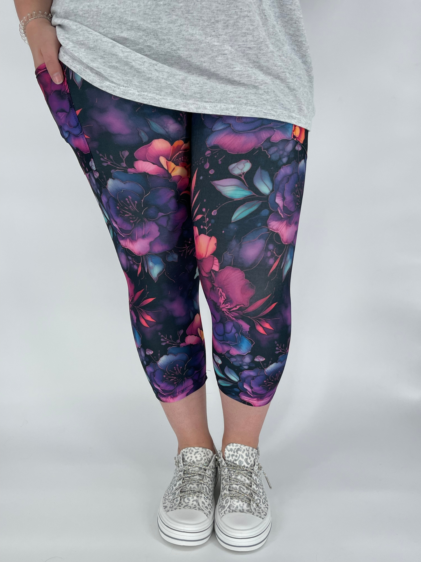 Midnight Bloom Capri Leggings w/ Pockets