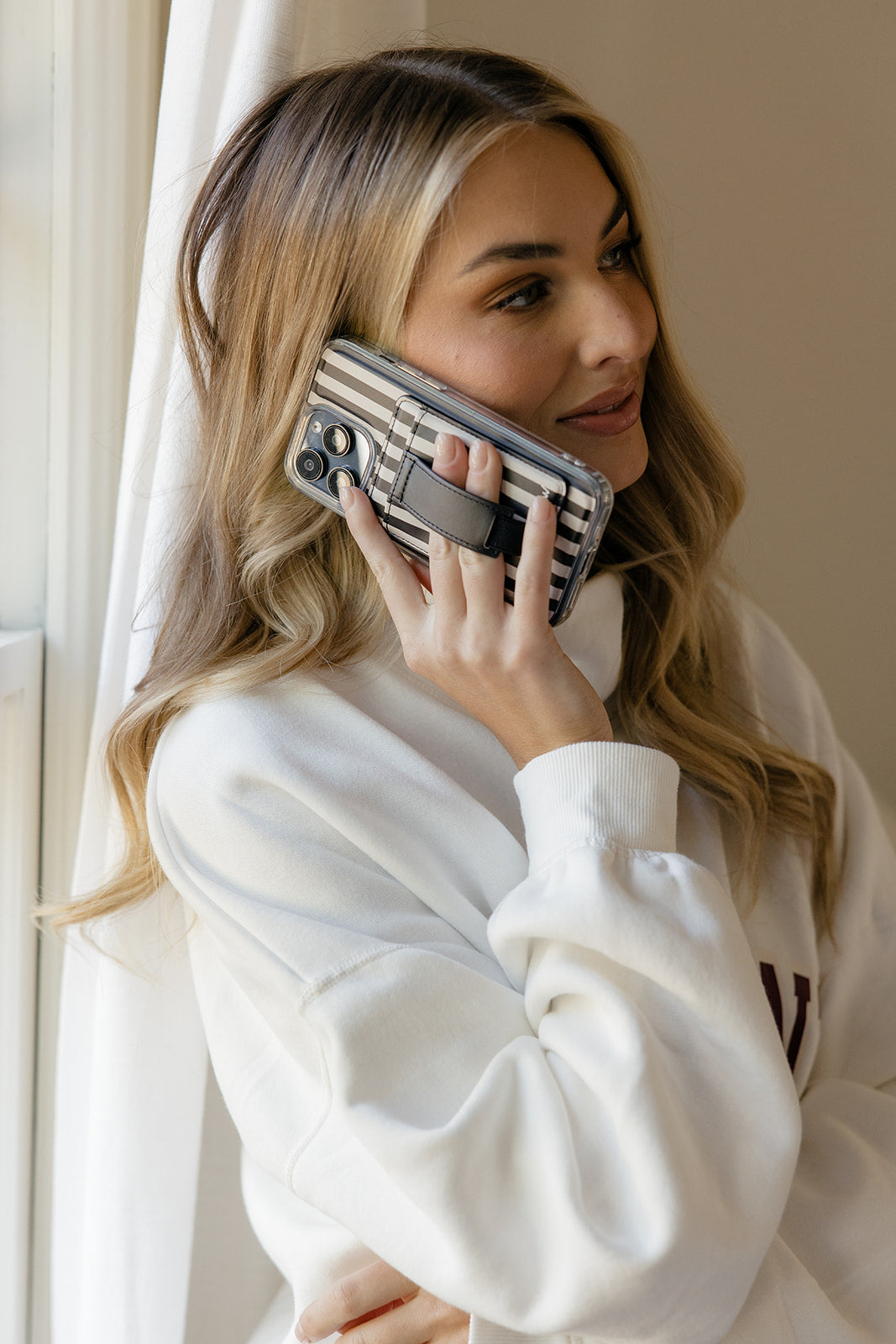 Fine Line Magnetic Wallet