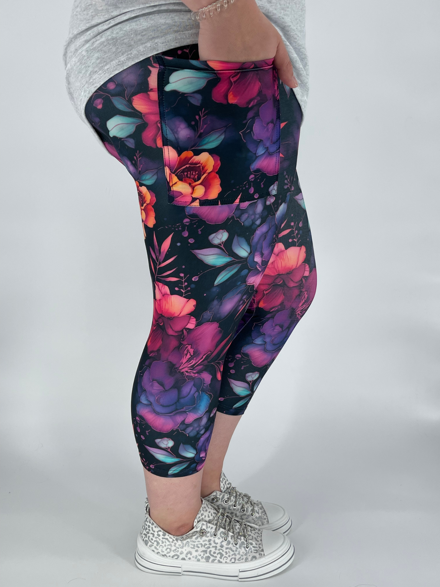Midnight Bloom Capri Leggings w/ Pockets