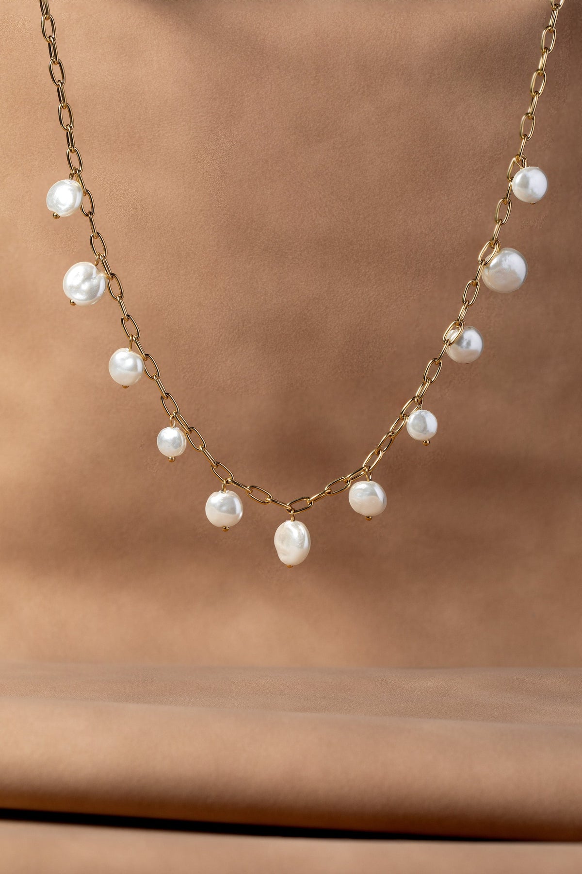 Coin Pearl Shaky Necklace