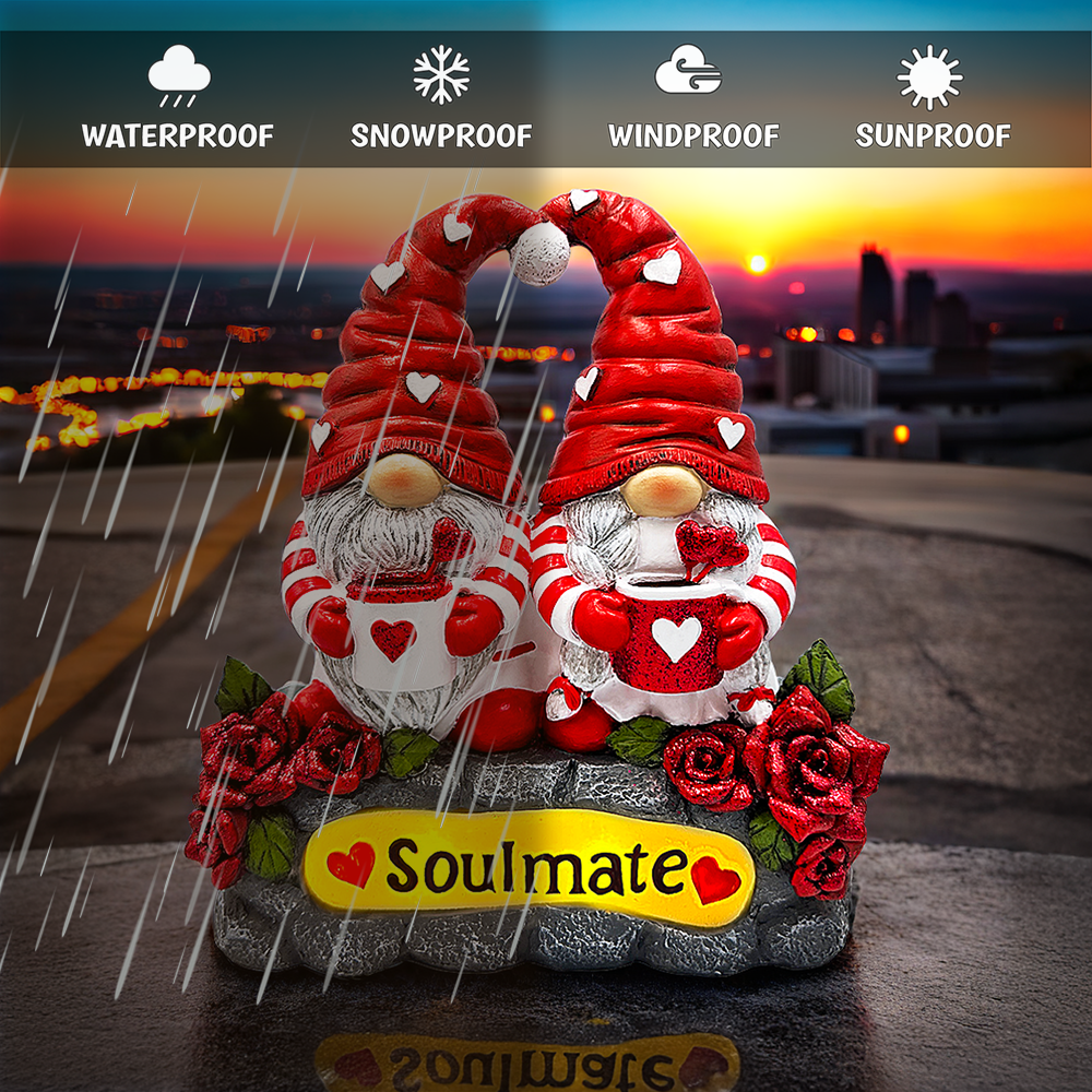 Soulmate Valentine Gnome Couple Solar Powered Figurine, 6" Romantic Room Statue Decoration