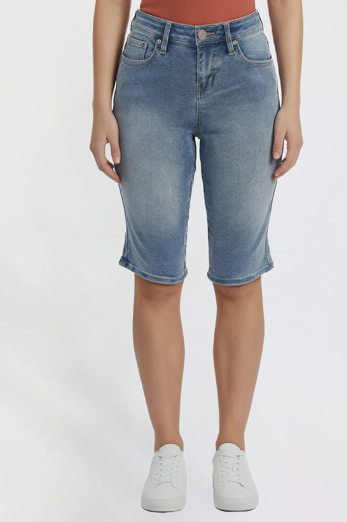 Women's Luxe Essential Capri