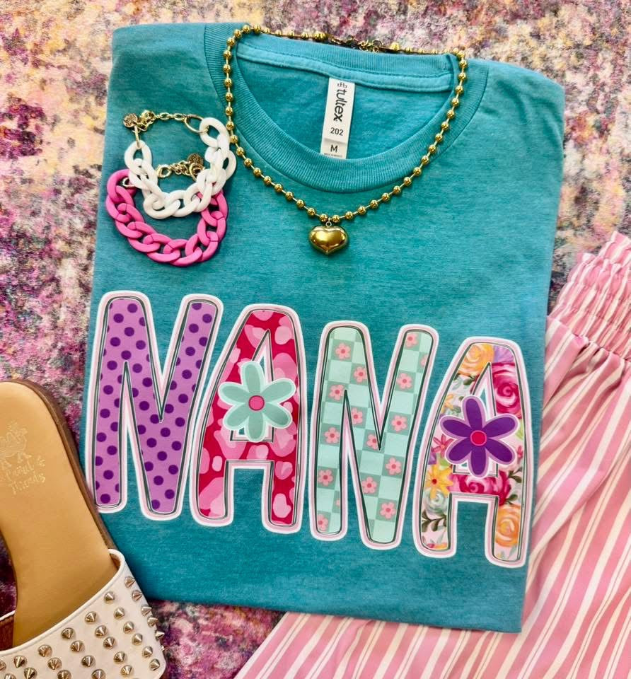 🌸💐WILD FLOWER CUSTOM NAME TEE 💐 (PREORDER - SHIPS IN 10-15 BUSINESS DAYS)