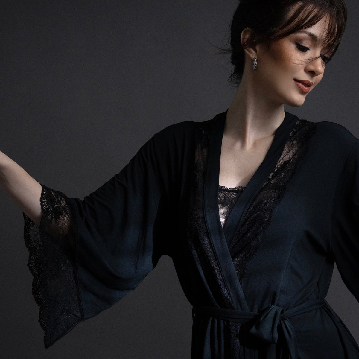 Nest LENZING TENCEL™ Modal & Lace Trim Short Robe