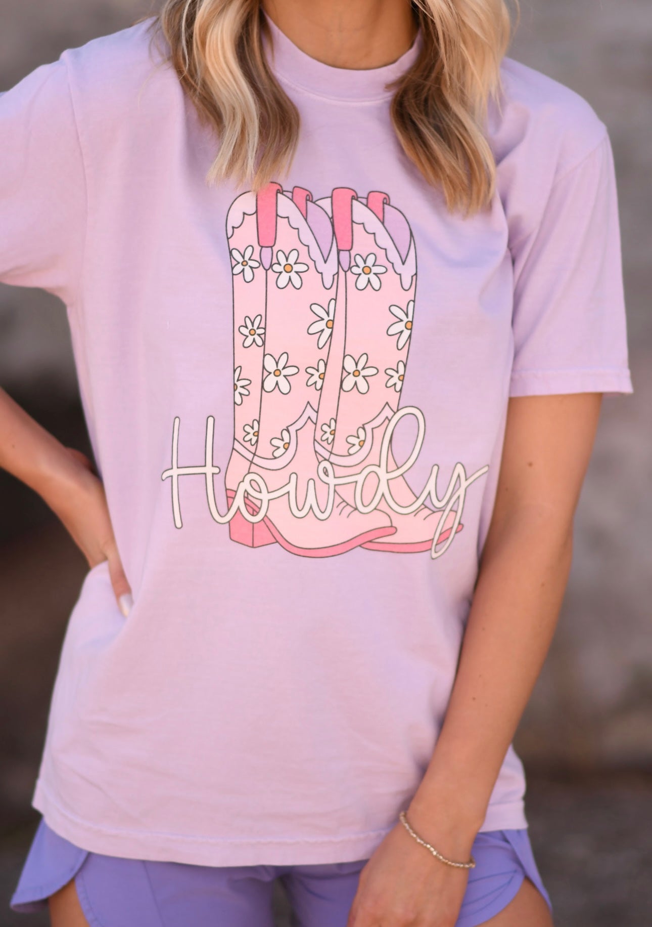 Howdy Daisy Boots Graphic Tee