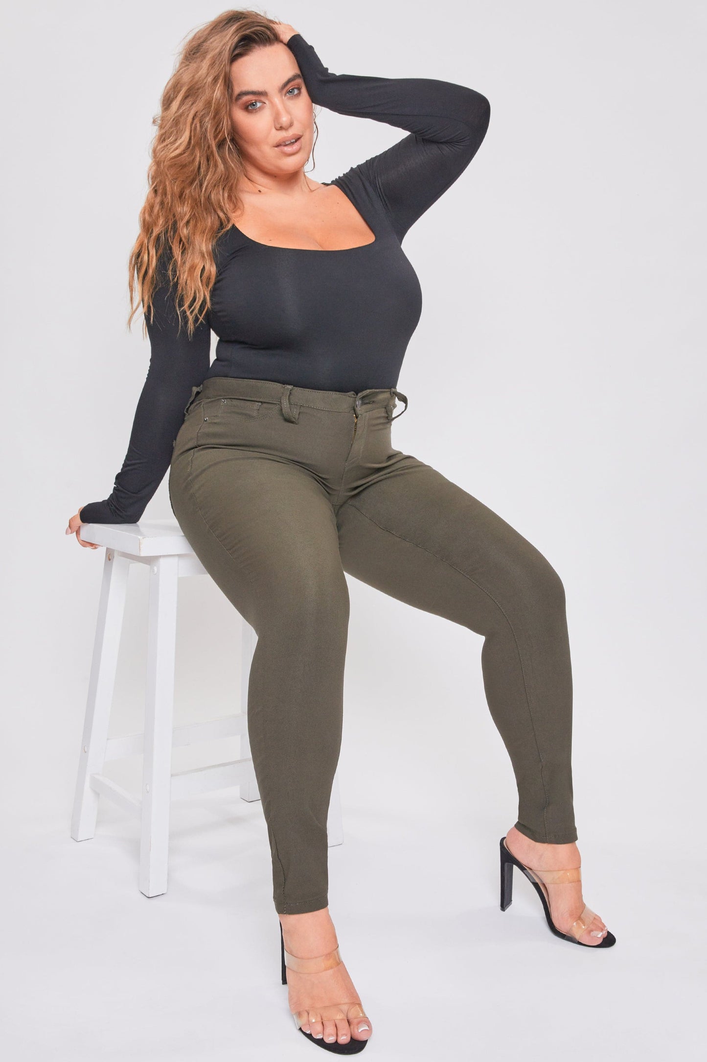 Women's Plus Mid Rise Hyperstretch Skinny Pants