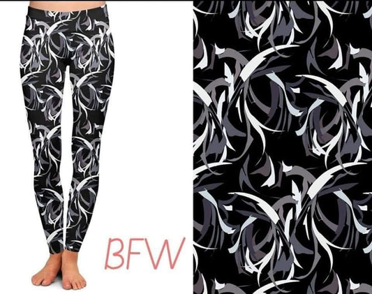 Swirls capri leggings and shorts with pockets