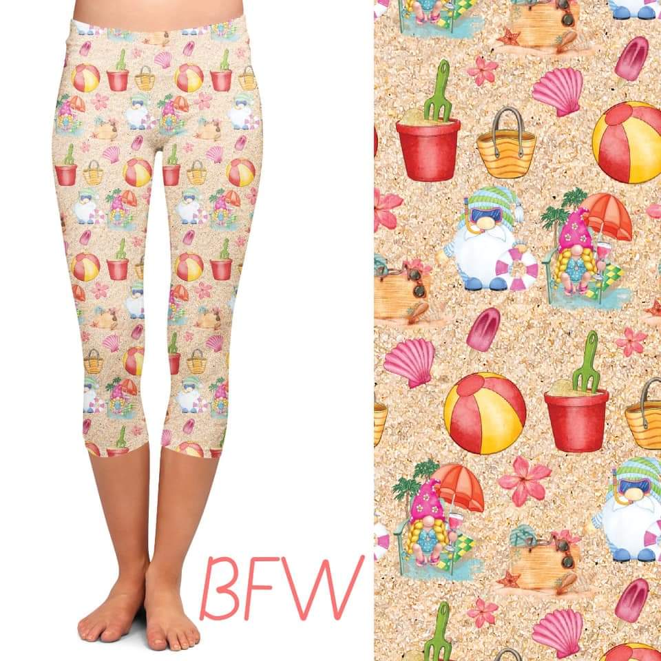 Beach Gnome with pockets leggings/capris/shorts
