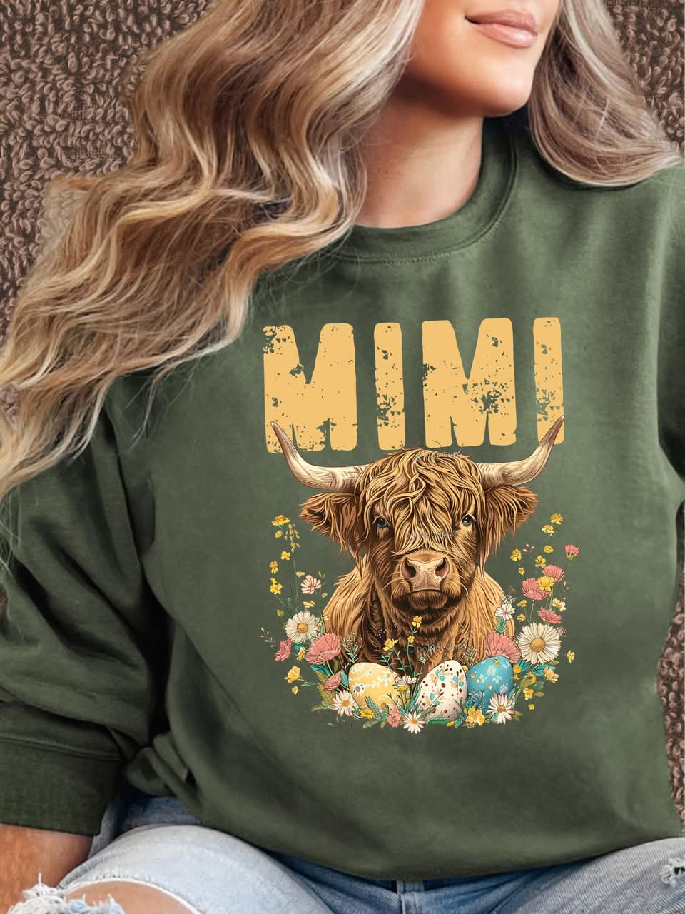 Highland Cow Personalized Name Sweatshirt – Cozy Custom Crewneck