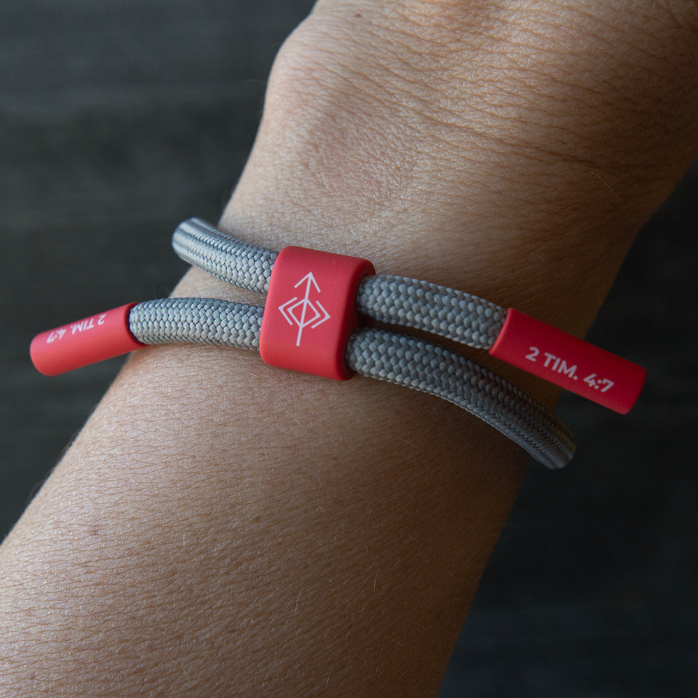 STRONG TO THE END Bracelet