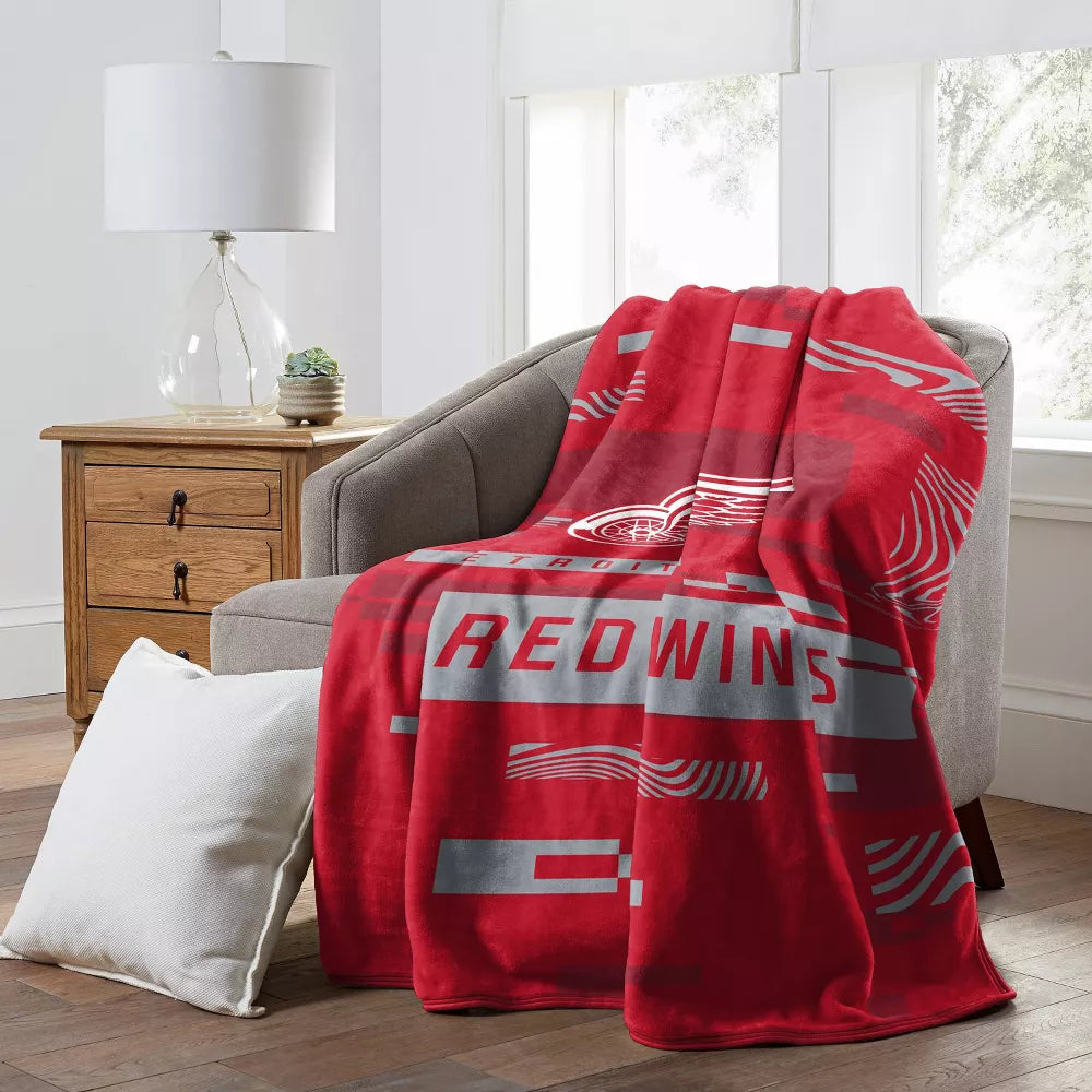 NHL Detroit Red Wings 60" x 80" Digitize Raschel Throw Blanket