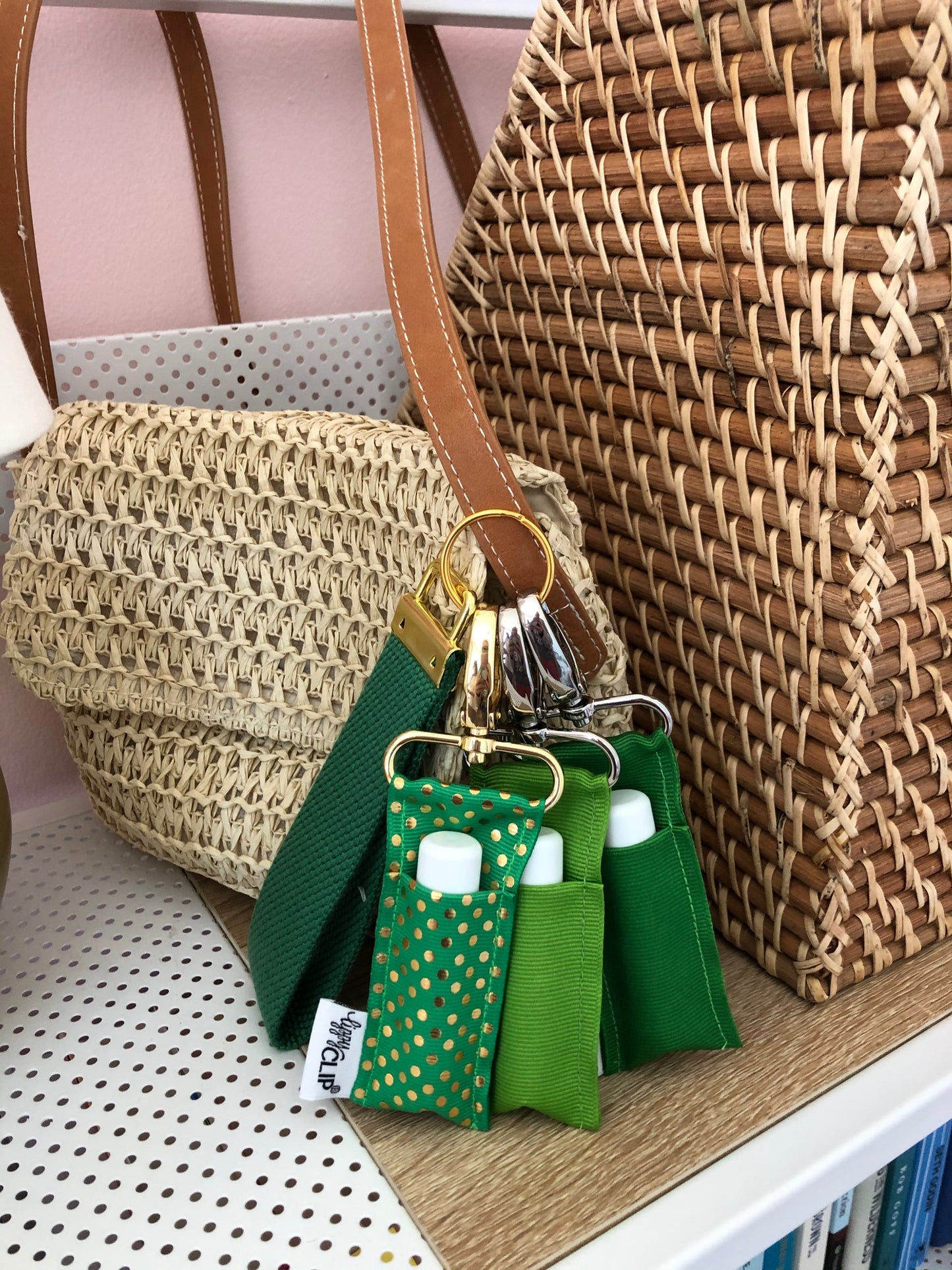 Gold Dots on Green LippyClip®