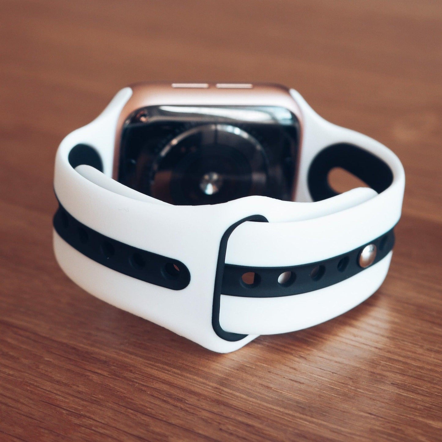 Leon Silicone Band