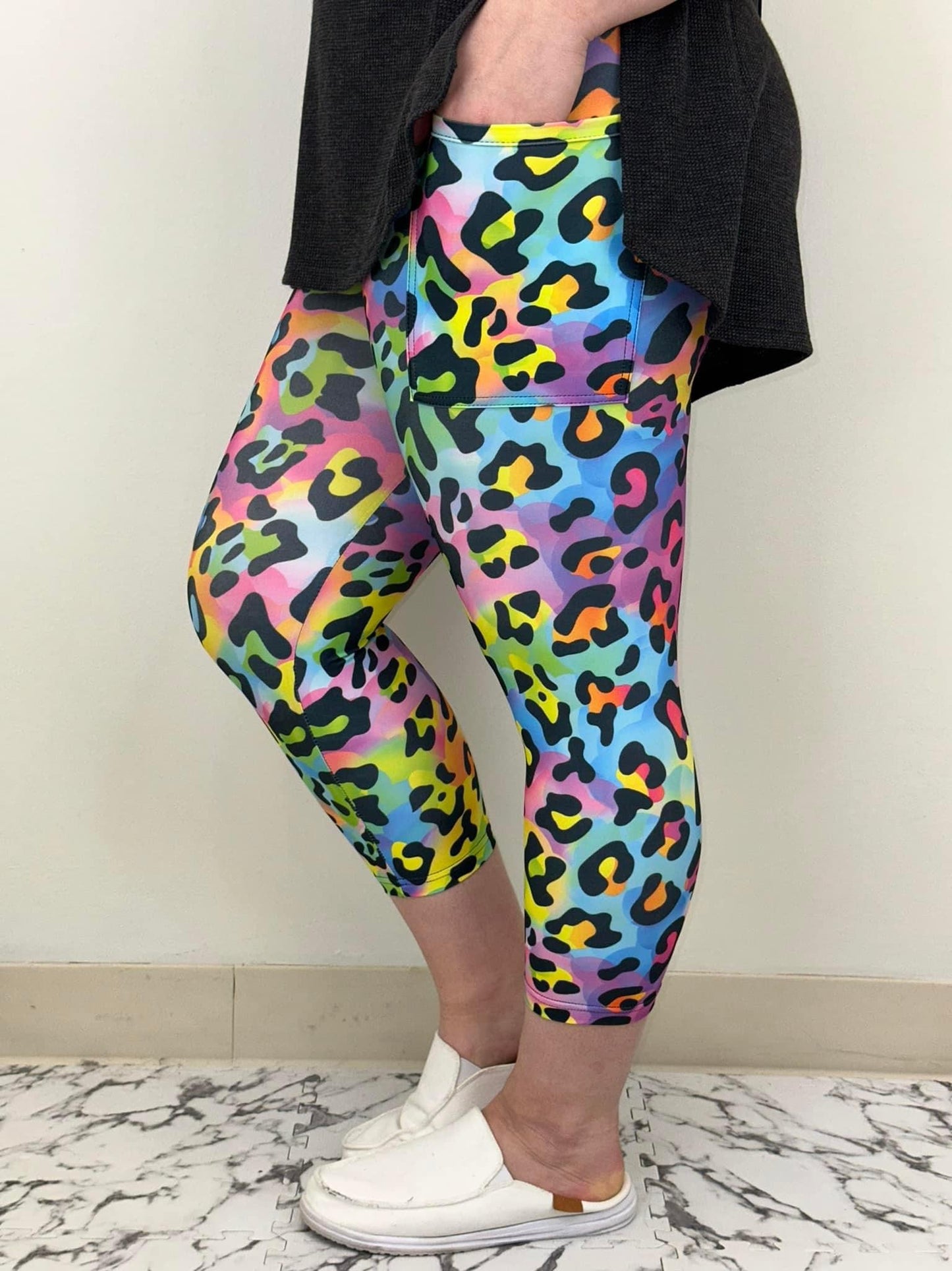 Rainbow Cheetah Capri Leggings w/ Pockets
