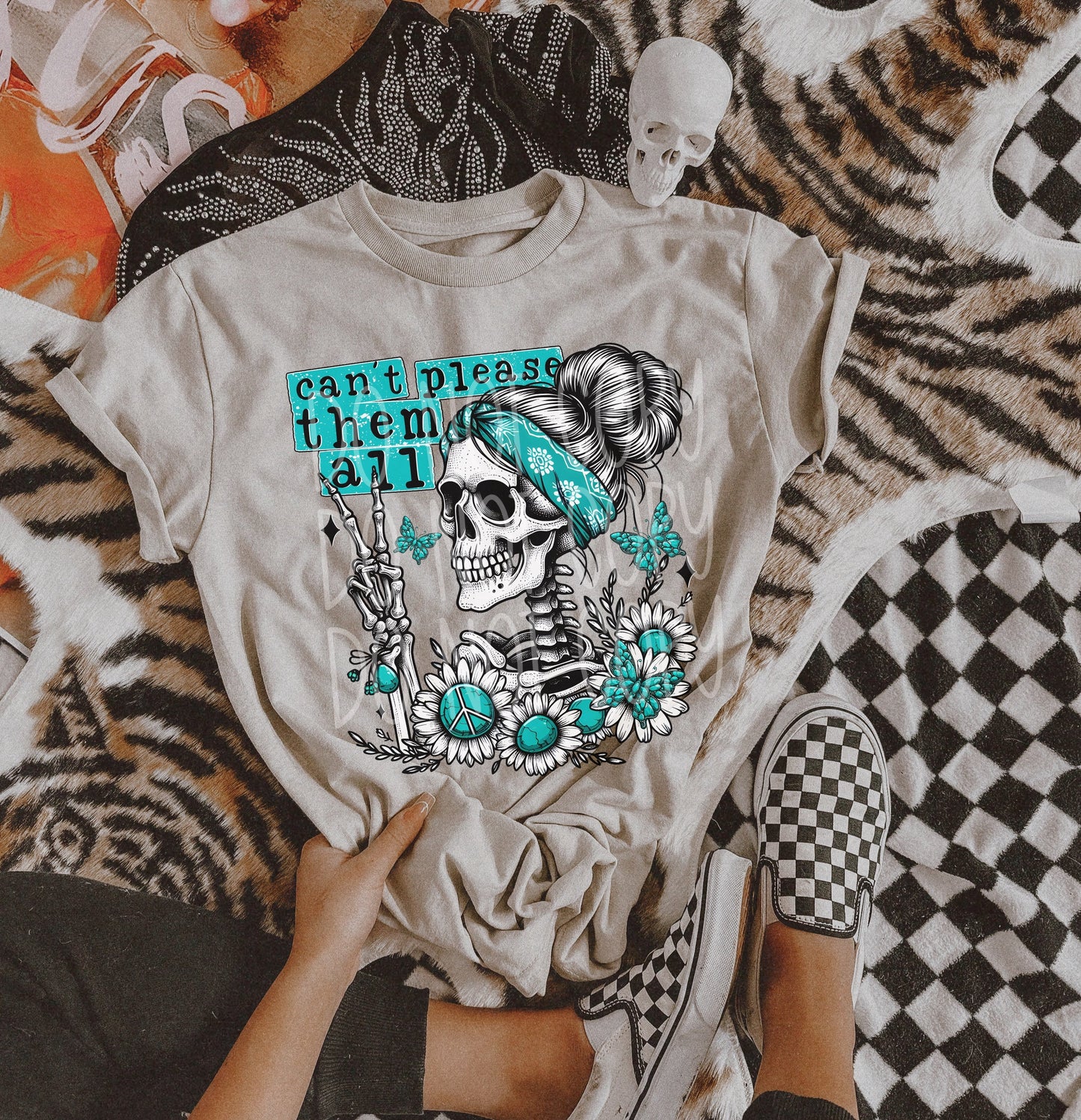 CAN'T PLEASE THEM ALL TEE